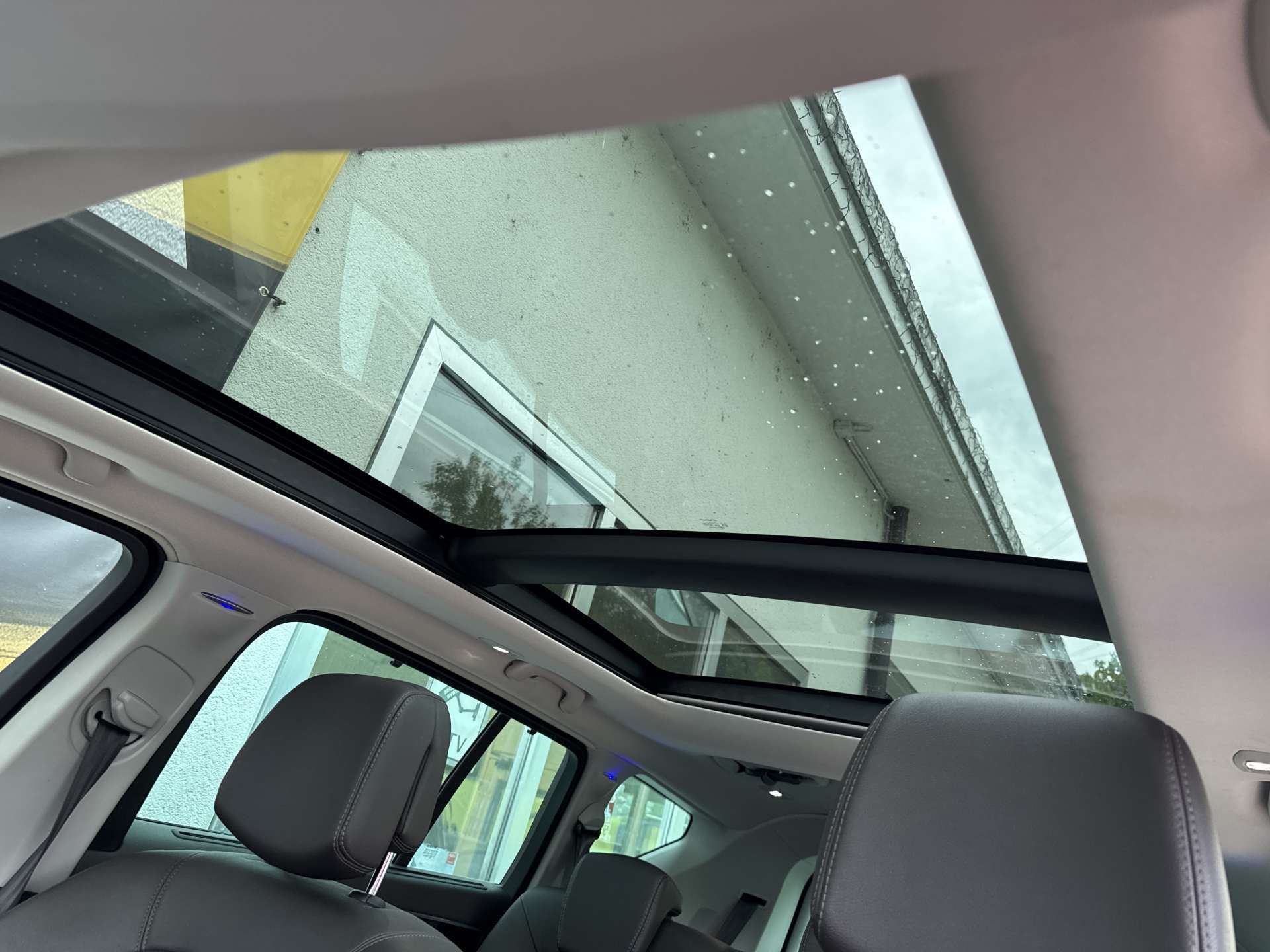 RENAULT Espace 1.6 TCe Swiss Edition 200PS 7-Plätzer EDC-Automat-image-13