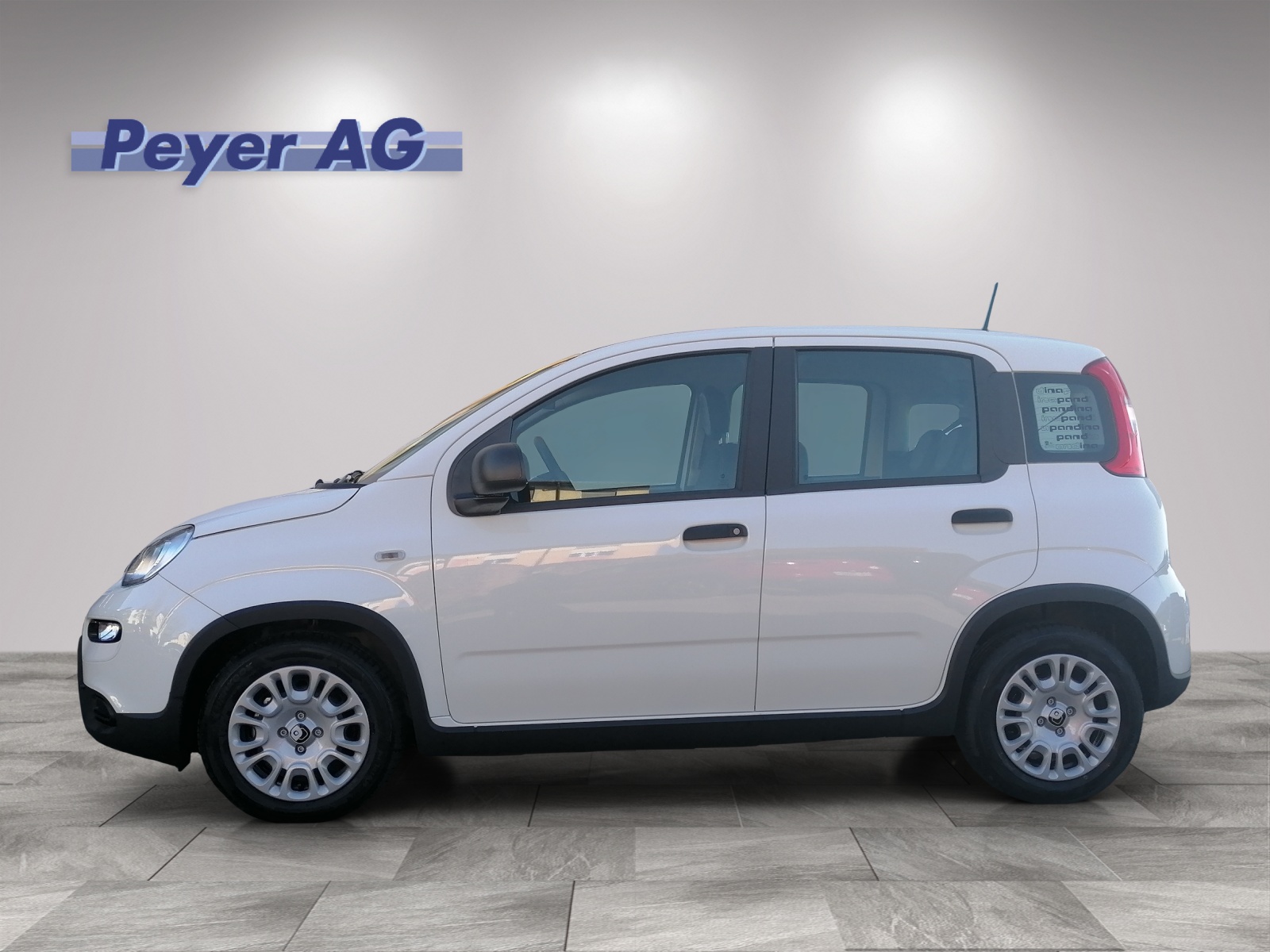 FIAT Panda 1.0 Hybrid Cult-image-2