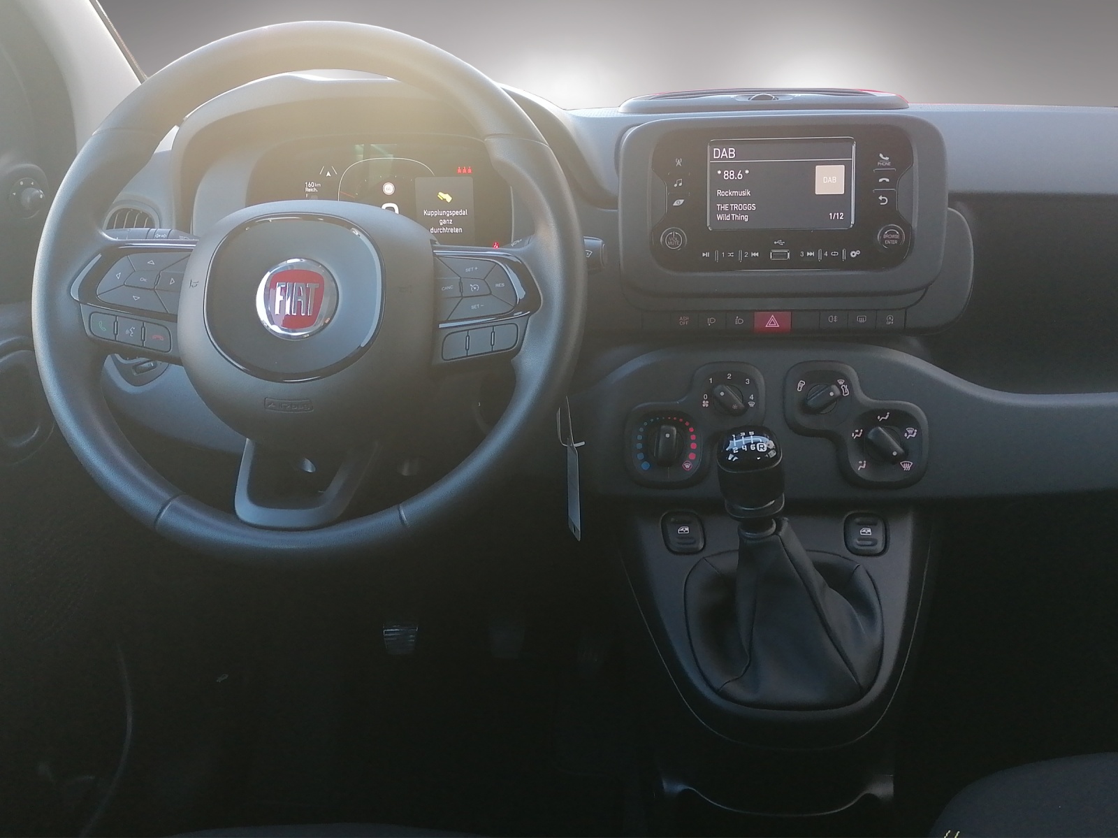 FIAT Panda 1.0 Hybrid Cult-image-4