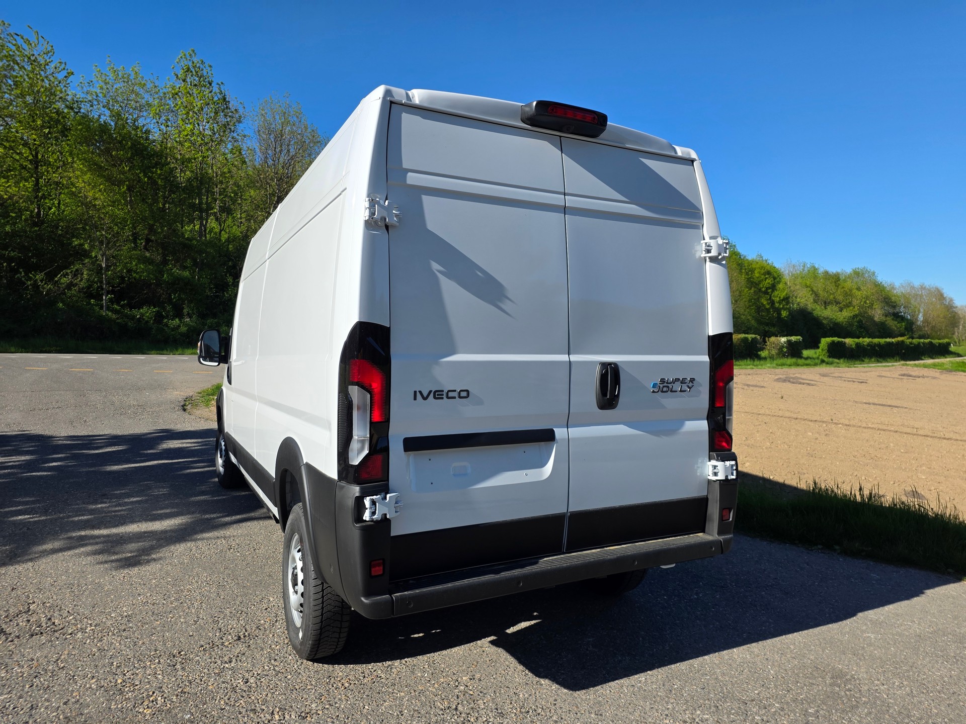 IVECO eSuperJolly 42F20-image-2