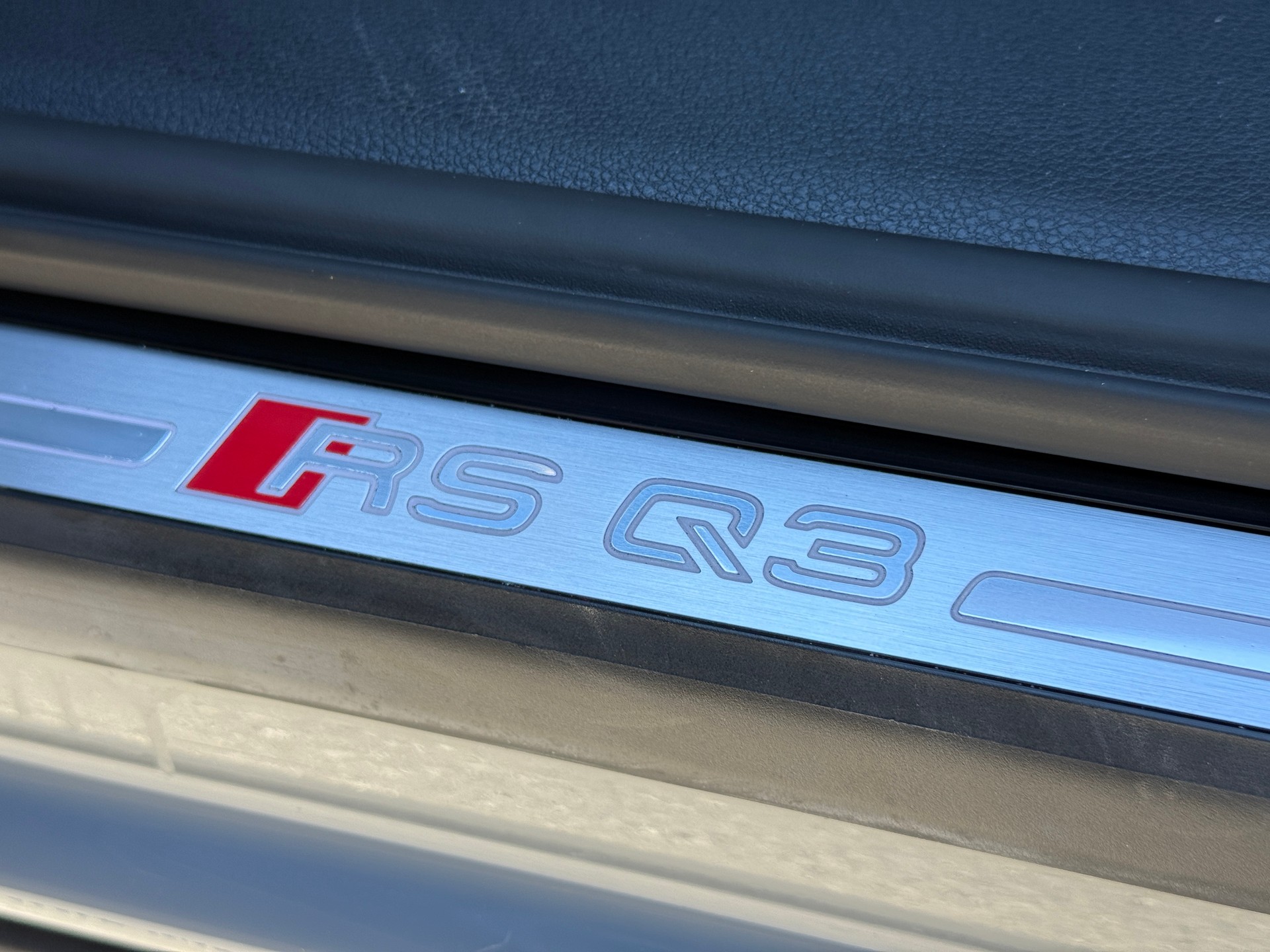 AUDI RS Q3 Sportback quattro S tronic-image-19