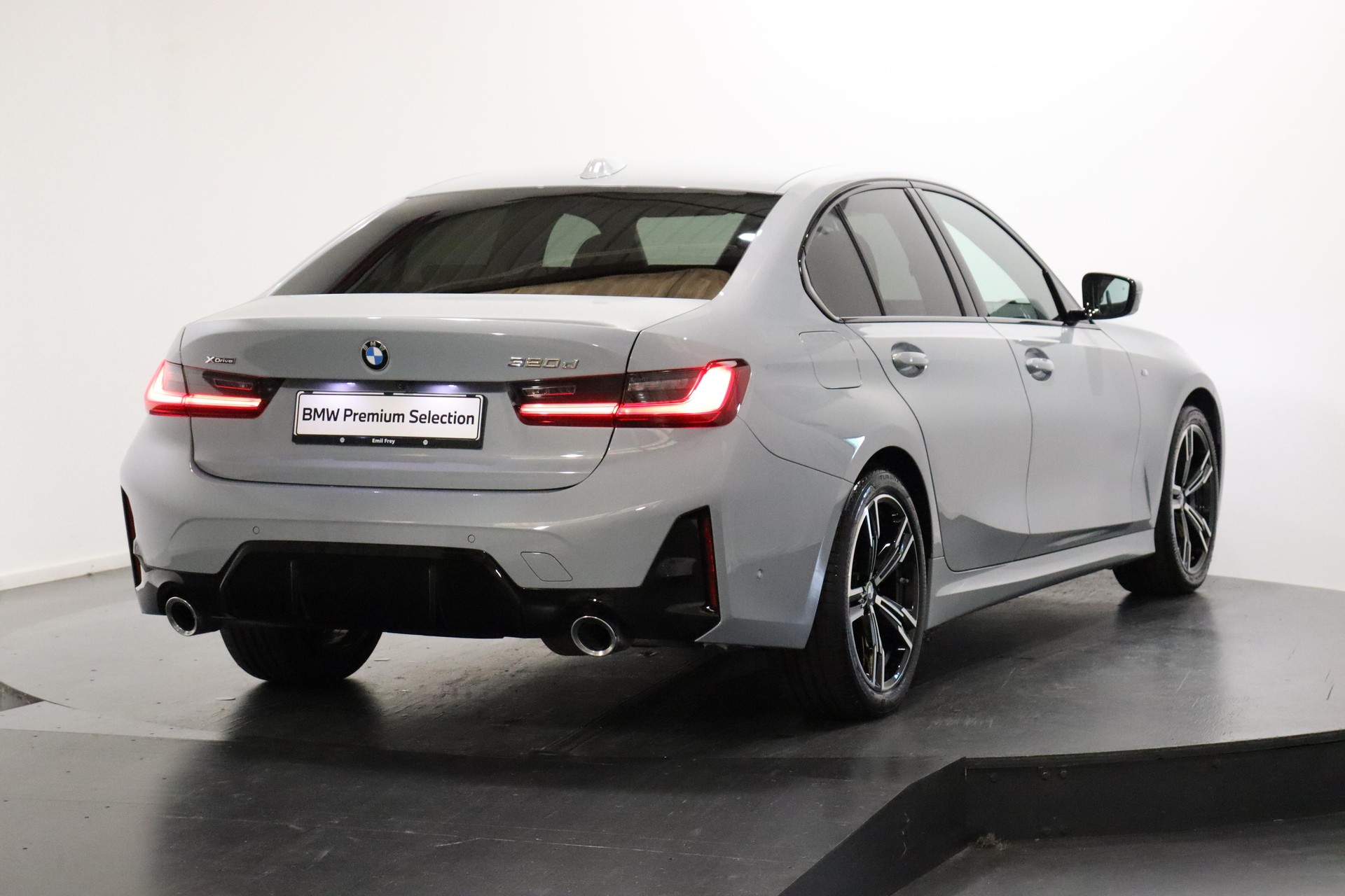BMW 320d xDrive SAG-image-2