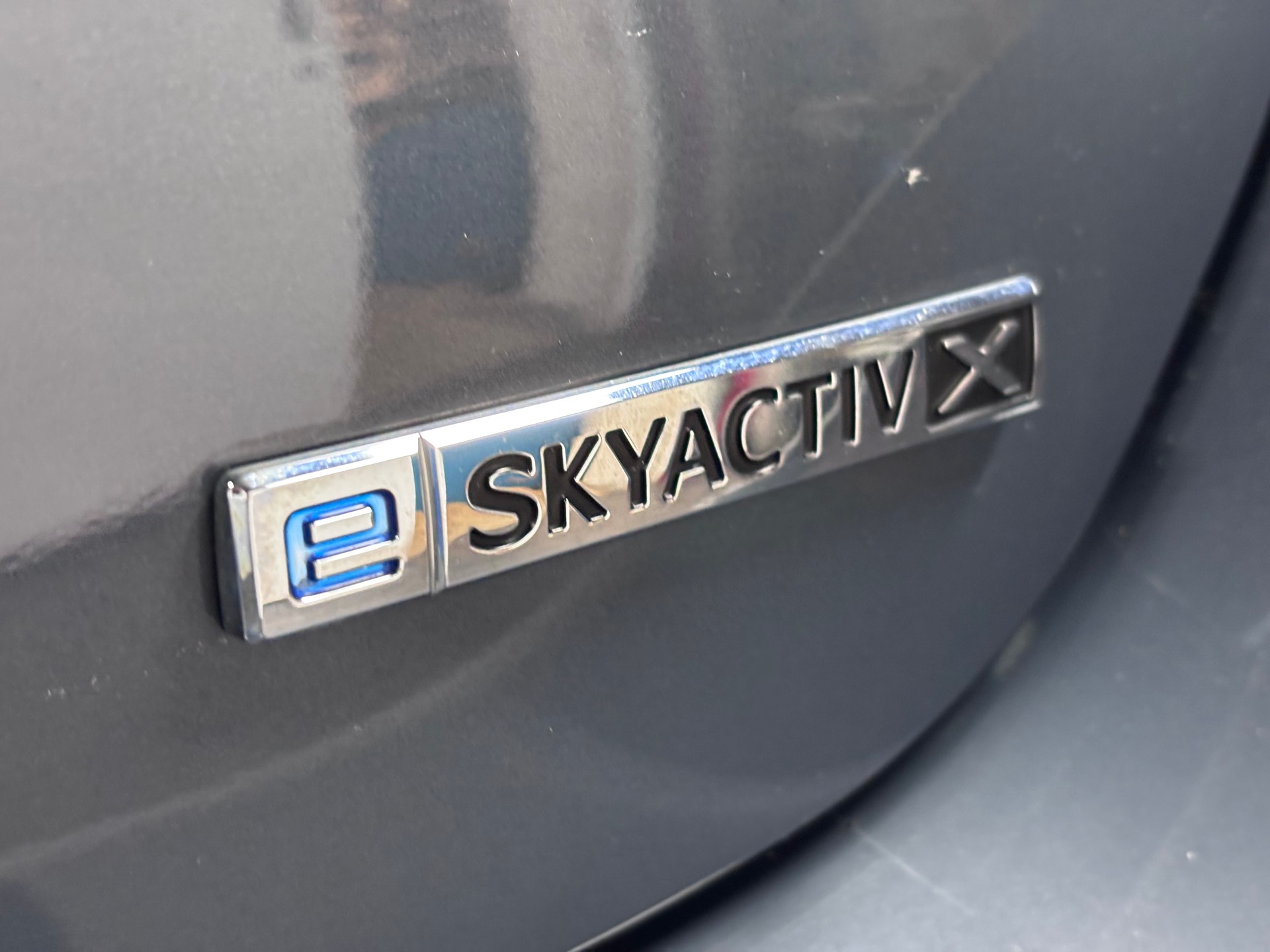 MAZDA 3 Sedan SKYACTIV-X M Hybrid 186 Revolution Automat-image-28