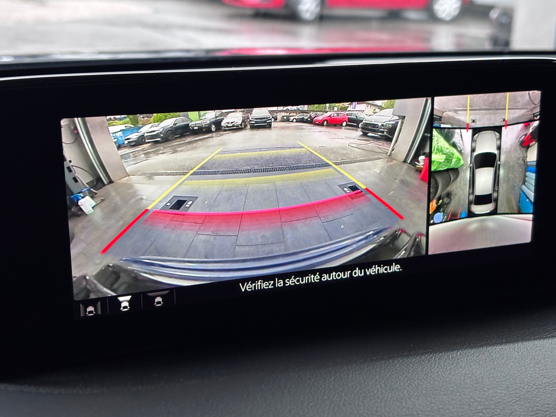 MAZDA 3 Sedan SKYACTIV-X M Hybrid 186 Revolution Automat-image-12