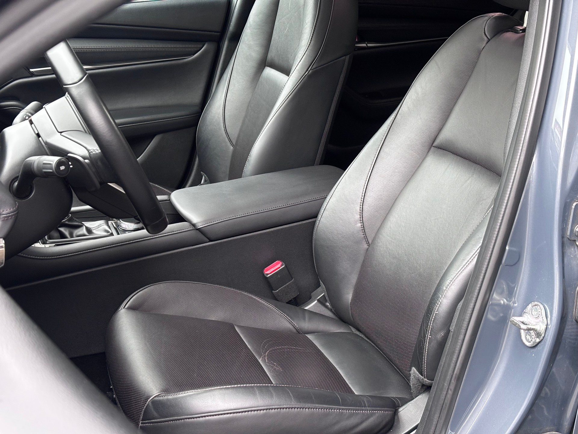 MAZDA 3 Sedan SKYACTIV-X M Hybrid 186 Revolution Automat-image-20