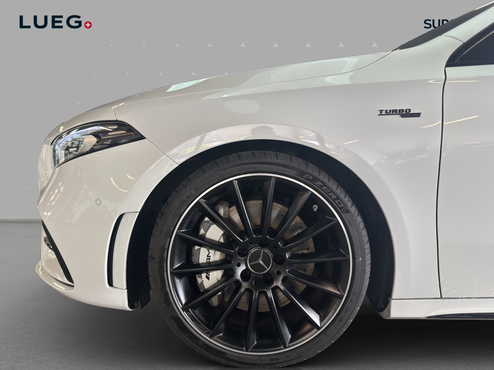 MERCEDES-BENZ A 35 AMG 4Matic Speedshift-image-6