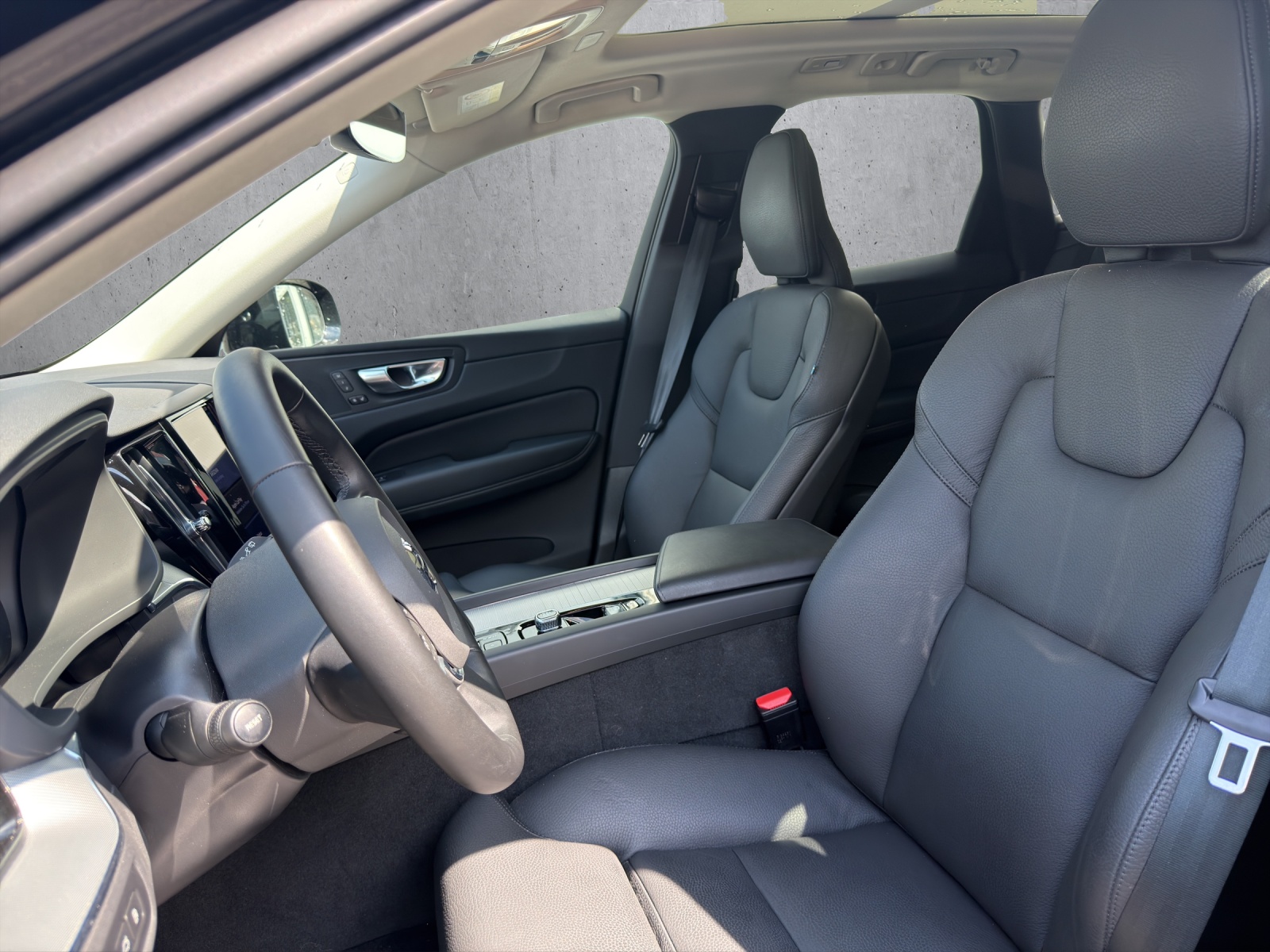 Image VOLVO XC60 XC60 T6 eAWD PluginHybrid Plus Dark Geartronic
