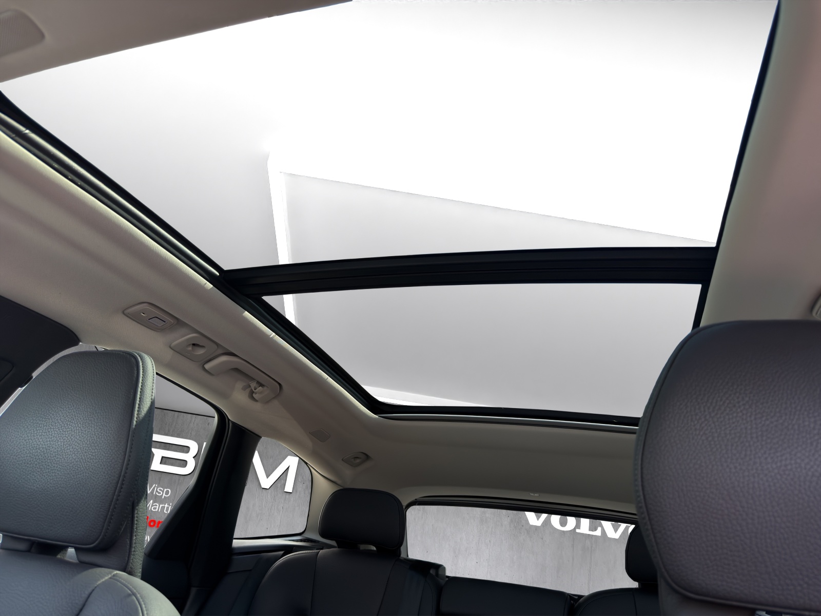 VOLVO XC60 T6 eAWD PluginHybrid Plus Dark Geartronic-image-16