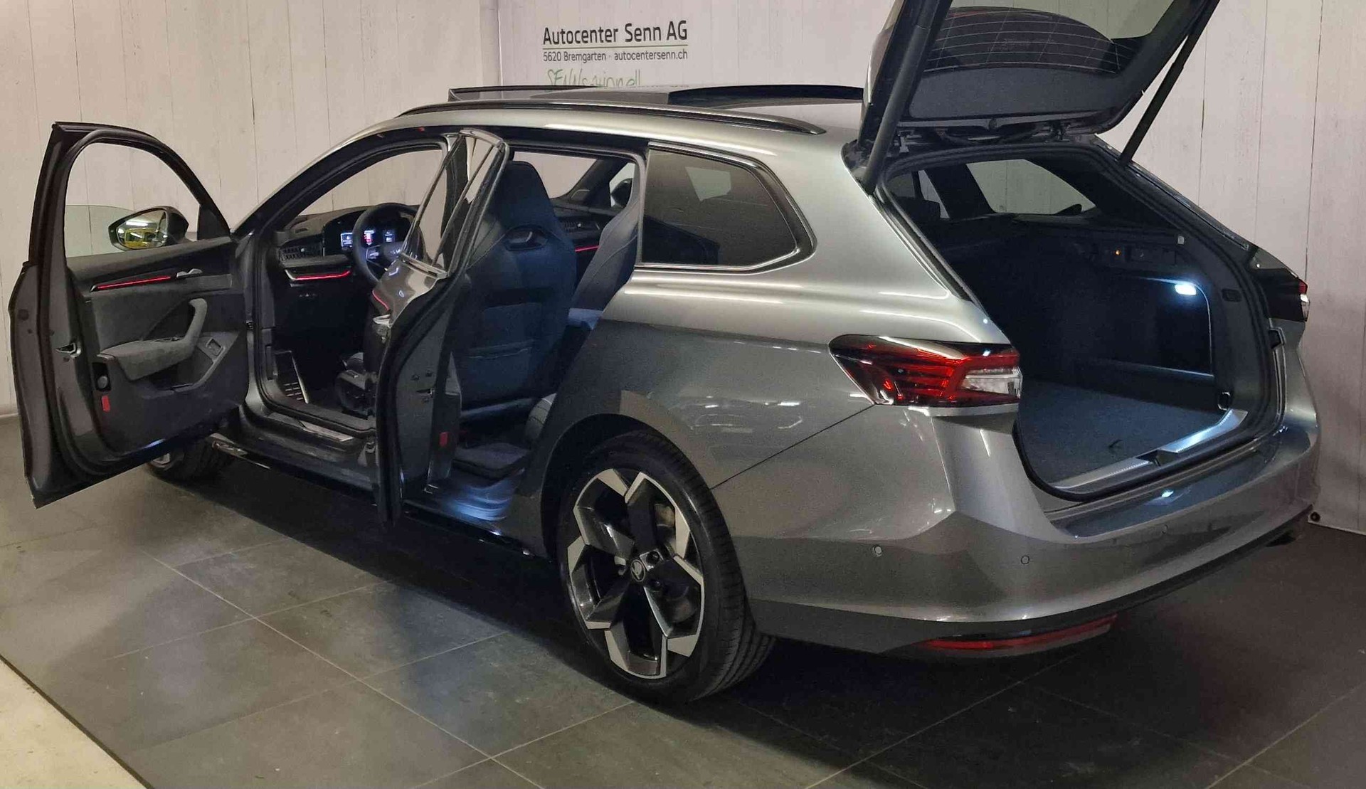 SKODA Superb Combi 1.5 TSI PHEV Sportline DSG-image-18