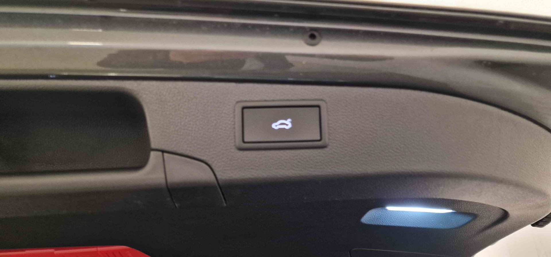 SKODA Superb Combi 1.5 TSI PHEV Sportline DSG-image-21