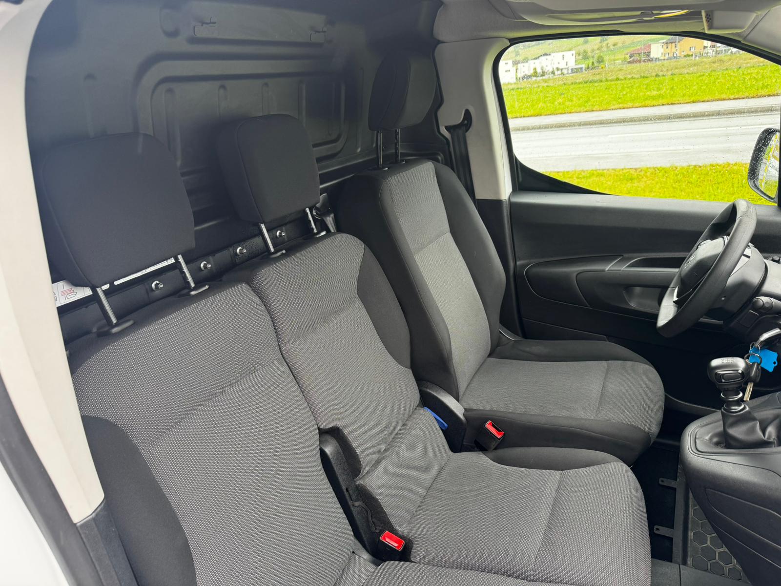 PEUGEOT Partner 1.5 Blue HDi s/s Asphalt Long 1000kg-image-9