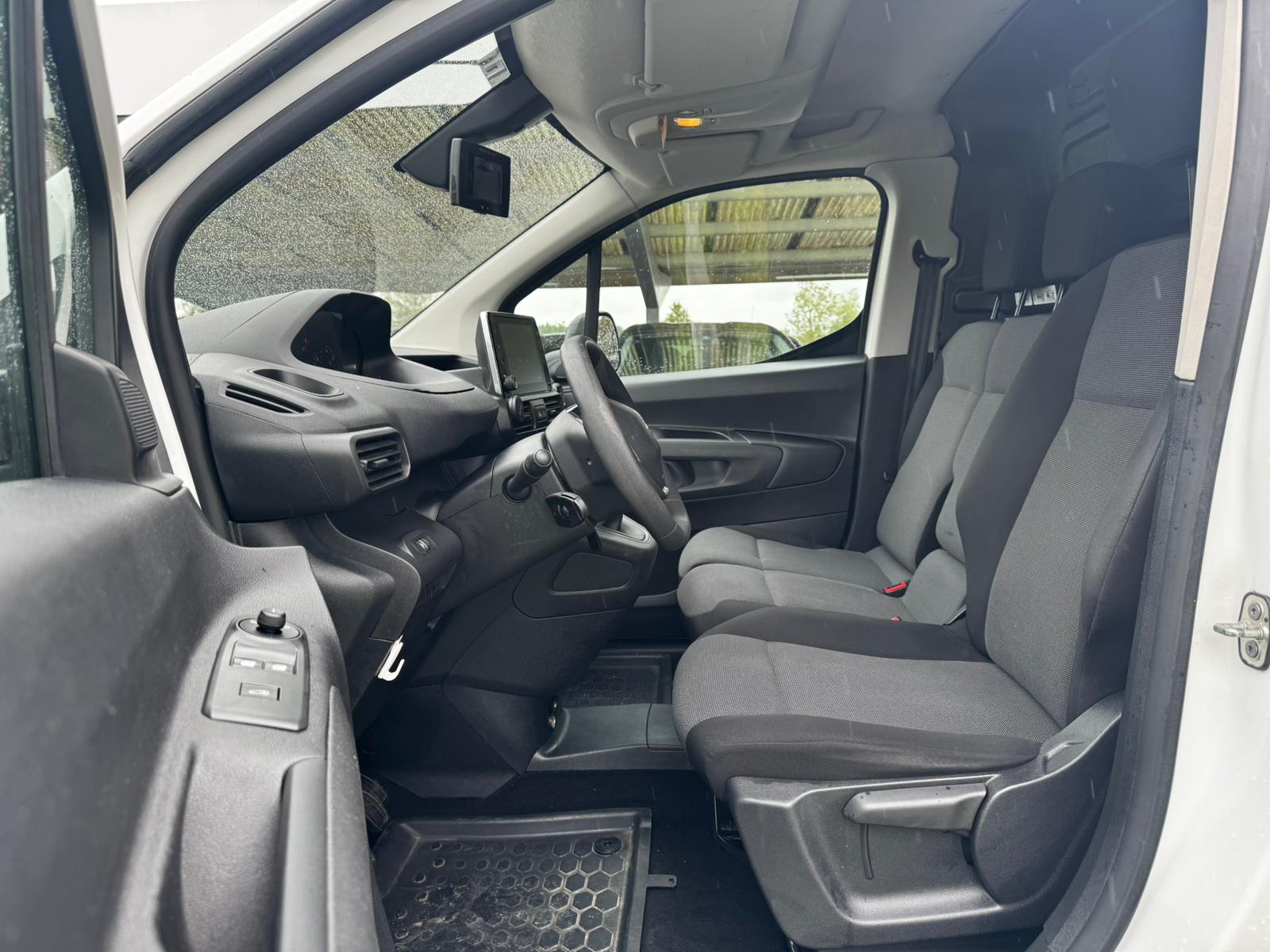PEUGEOT Partner 1.5 Blue HDi s/s Asphalt Long 1000kg-image-7