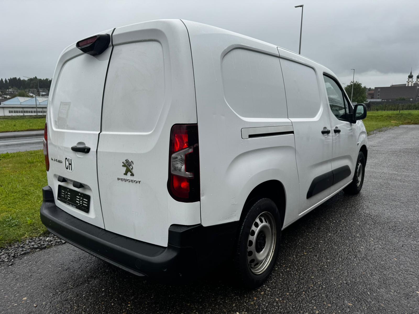 PEUGEOT Partner 1.5 Blue HDi s/s Asphalt Long 1000kg-image-3
