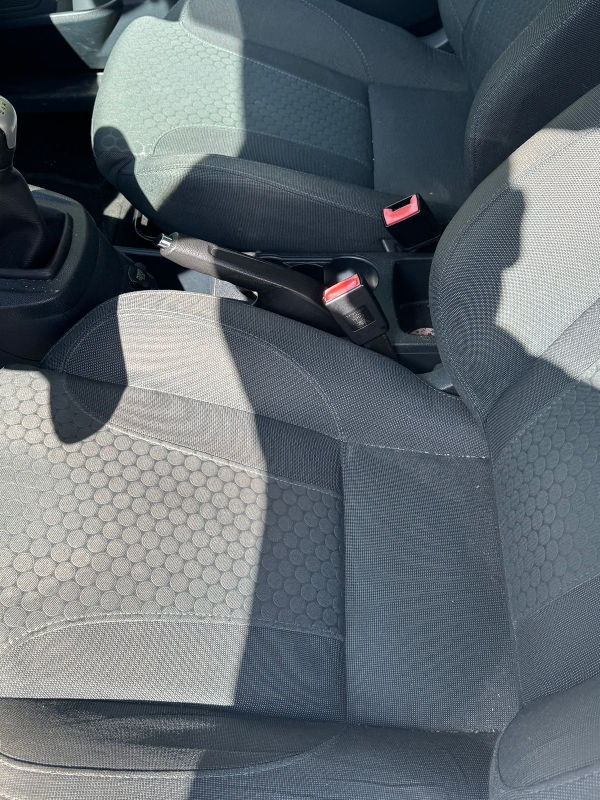 FORD Fiesta 1.6 16V Titanium-image-5
