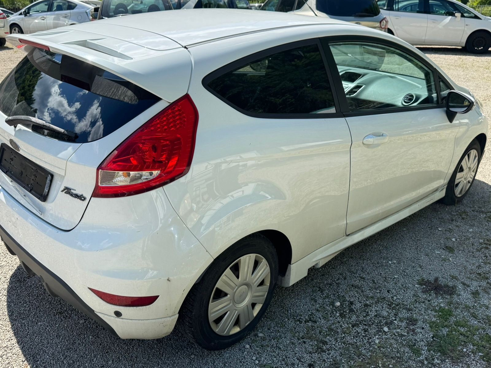 FORD Fiesta 1.6 16V Titanium-image-1