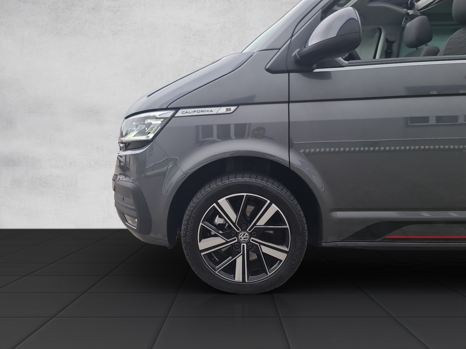VW T6.1 California 2.0 Bi-TDI Coast 4Motion DSG-image-8