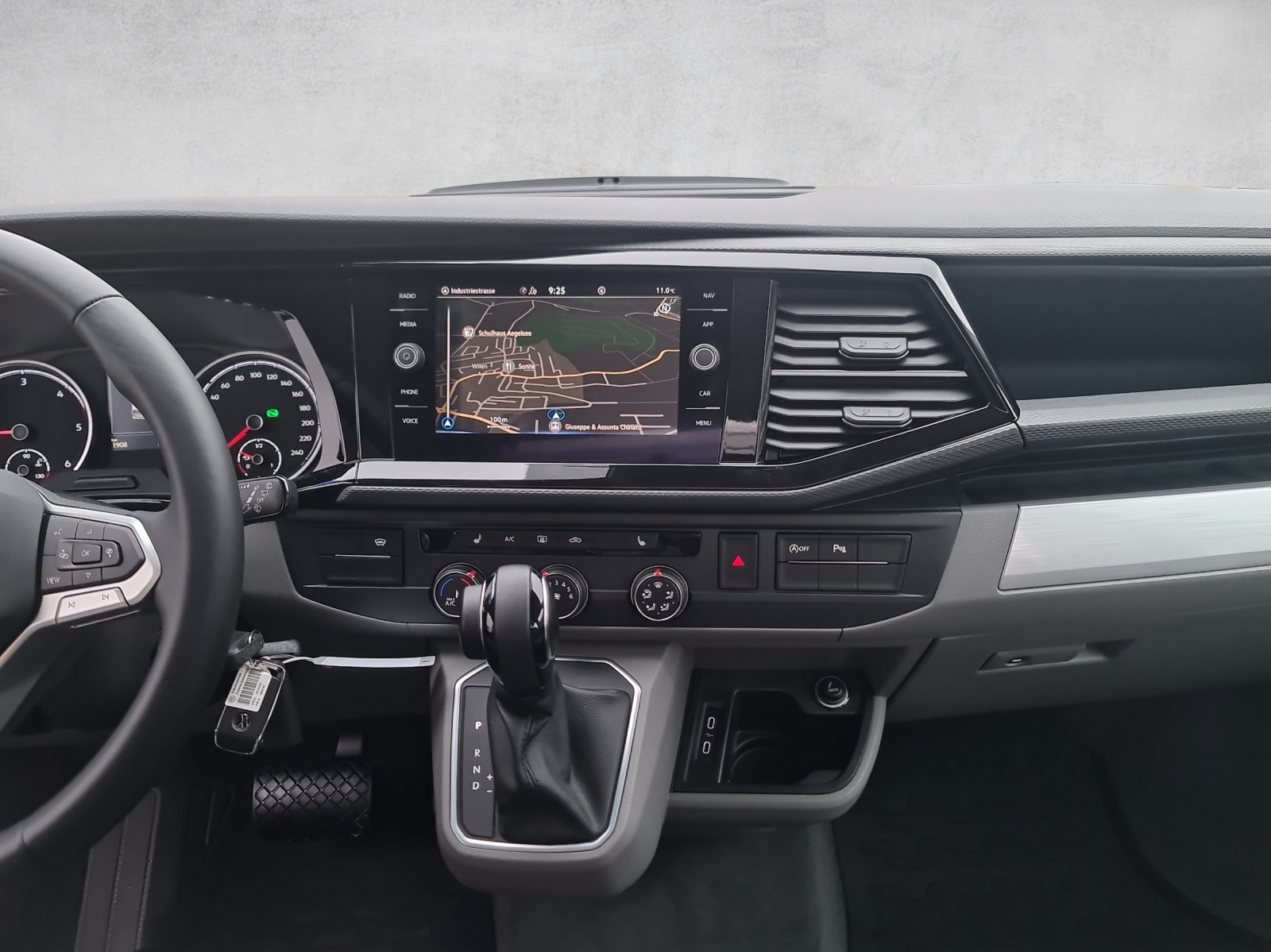 VW T6.1 California 2.0 Bi-TDI Coast 4Motion DSG-image-13