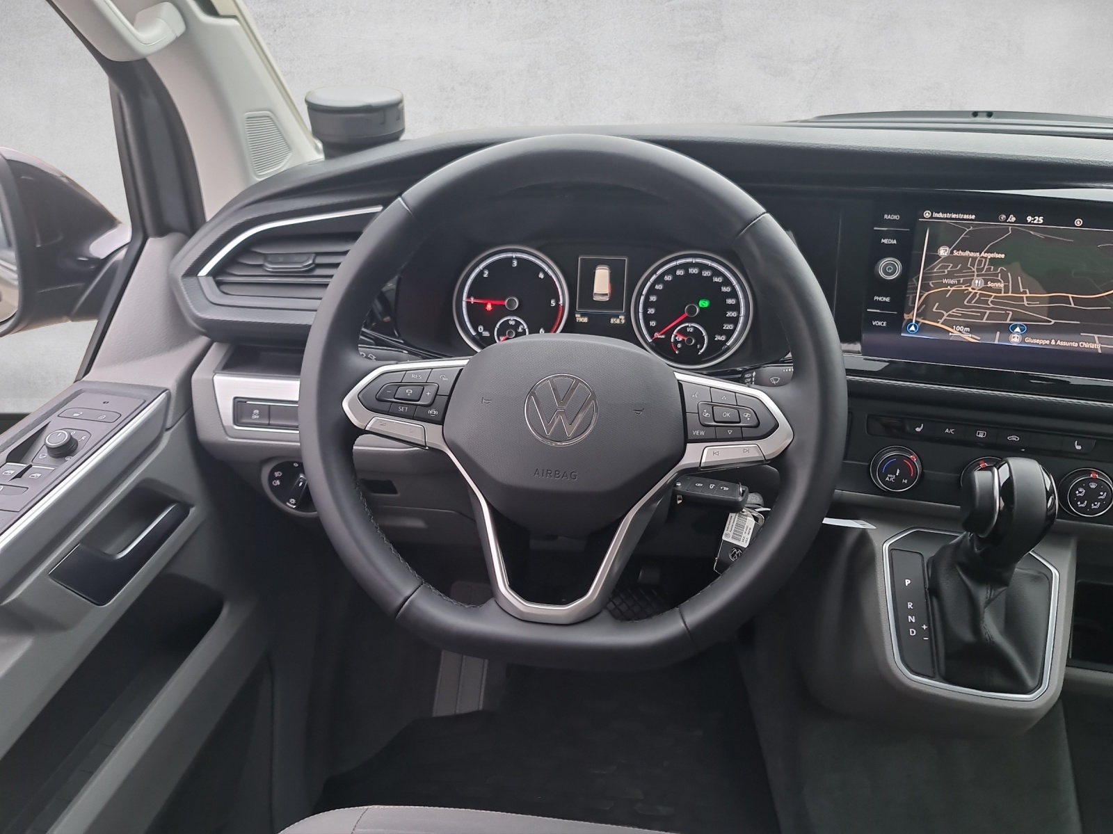 VW T6.1 California 2.0 Bi-TDI Coast 4Motion DSG-image-15