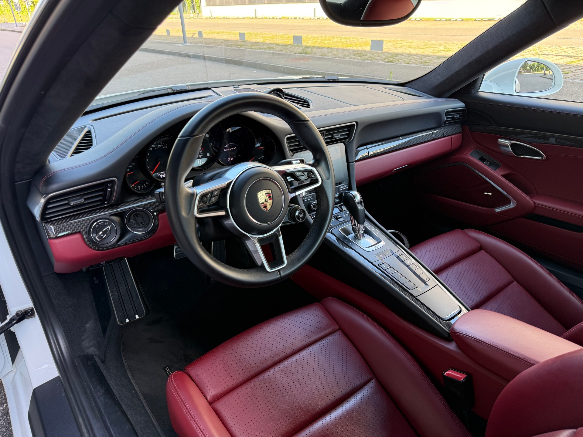 PORSCHE 911 (991.2) Carrera 4 PDK-image-5
