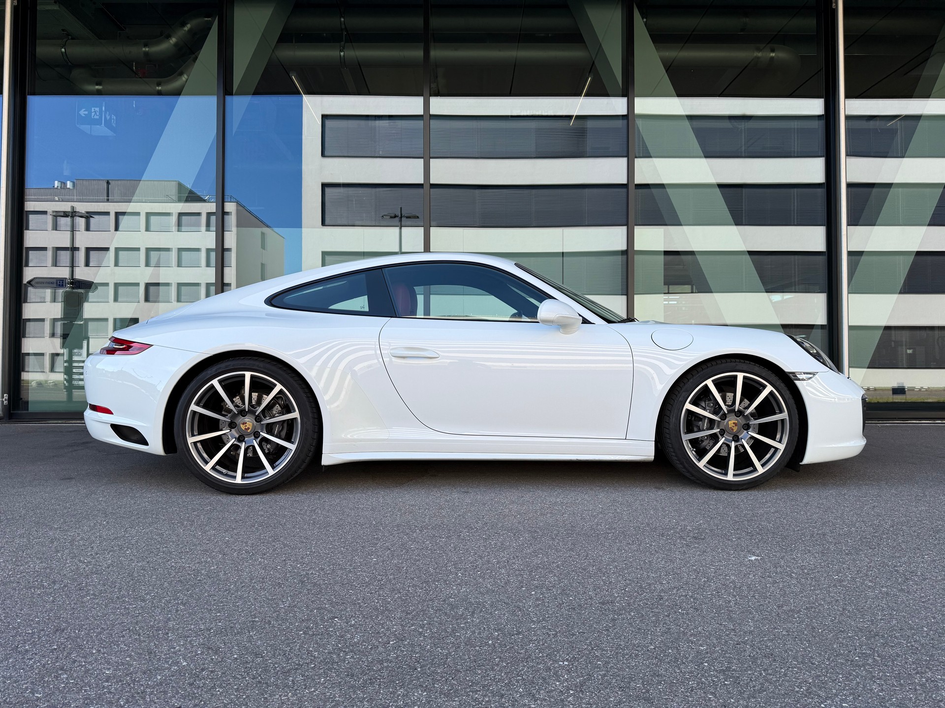 PORSCHE 911 (991.2) Carrera 4 PDK-image-2