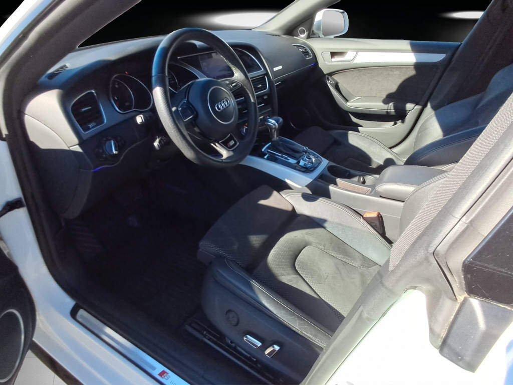 AUDI A5 Sportback 2.0 TFSI 225 quattro S-Tronic-image-8