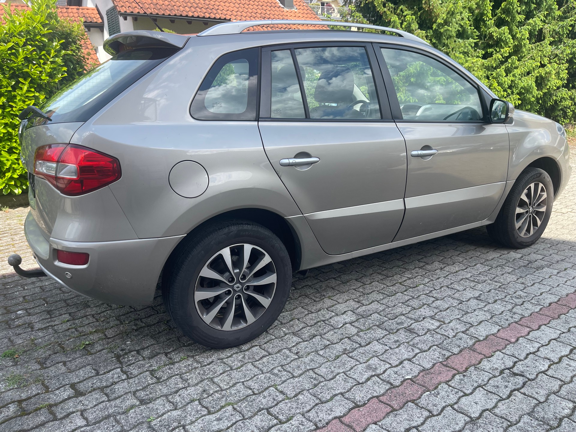 RENAULT Koleos 2.5 Dynamique 4x4-image-4