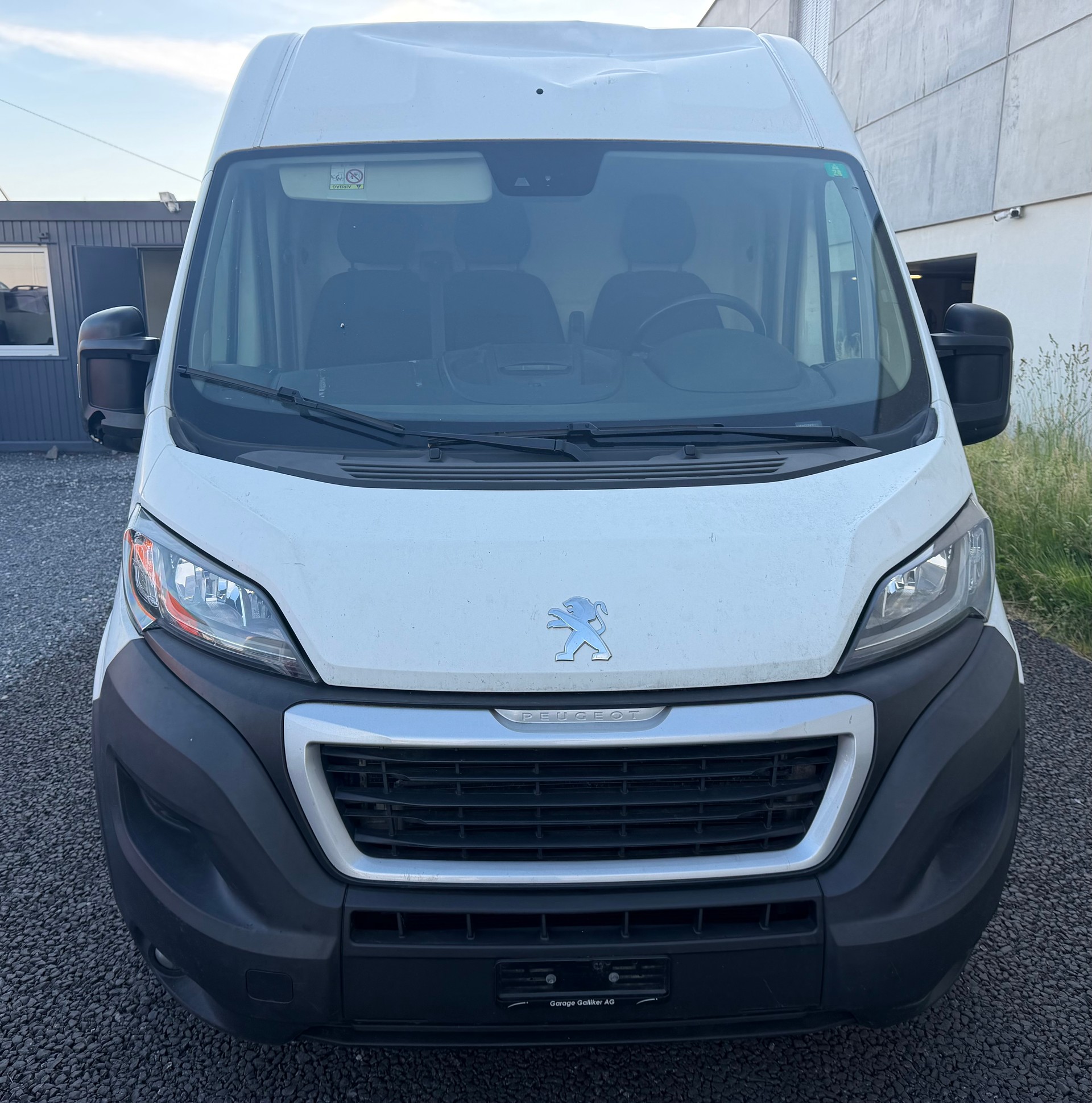 PEUGEOT Boxer 2.2 HDI 335 Premium L2H2-image-6