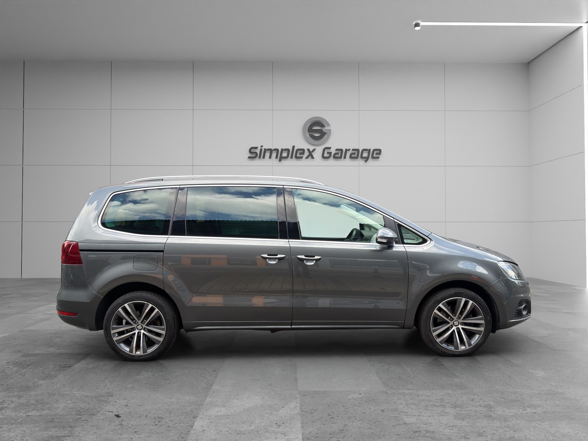 SEAT Alhambra 2.0 TDI 4Drive SWISS FR-image-5