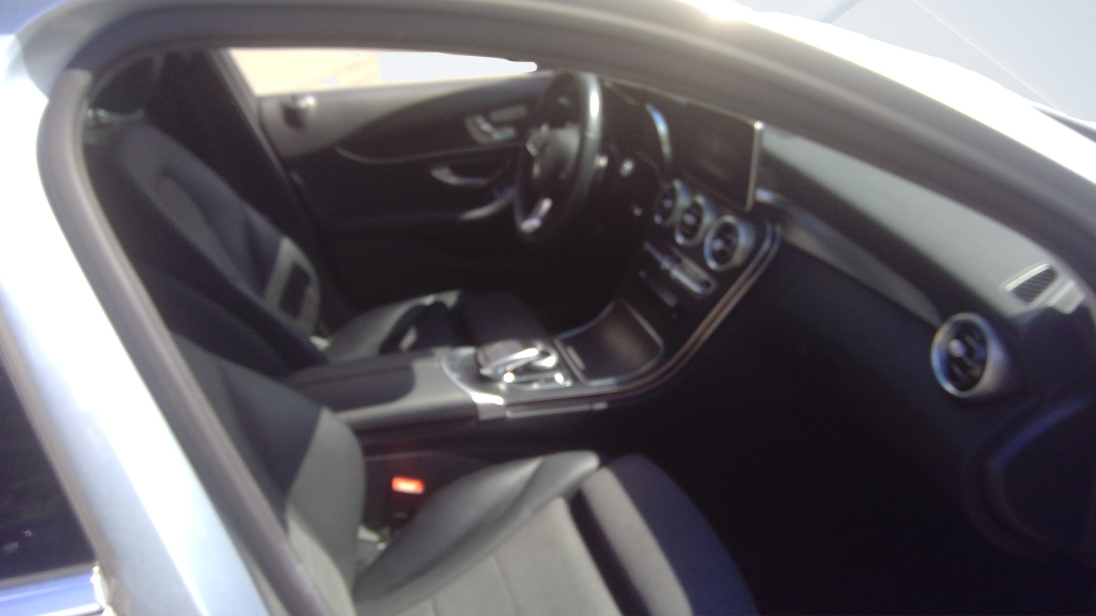 MERCEDES-BENZ C 400 Avantgarde 4Matic 9G-Tronic-image-4