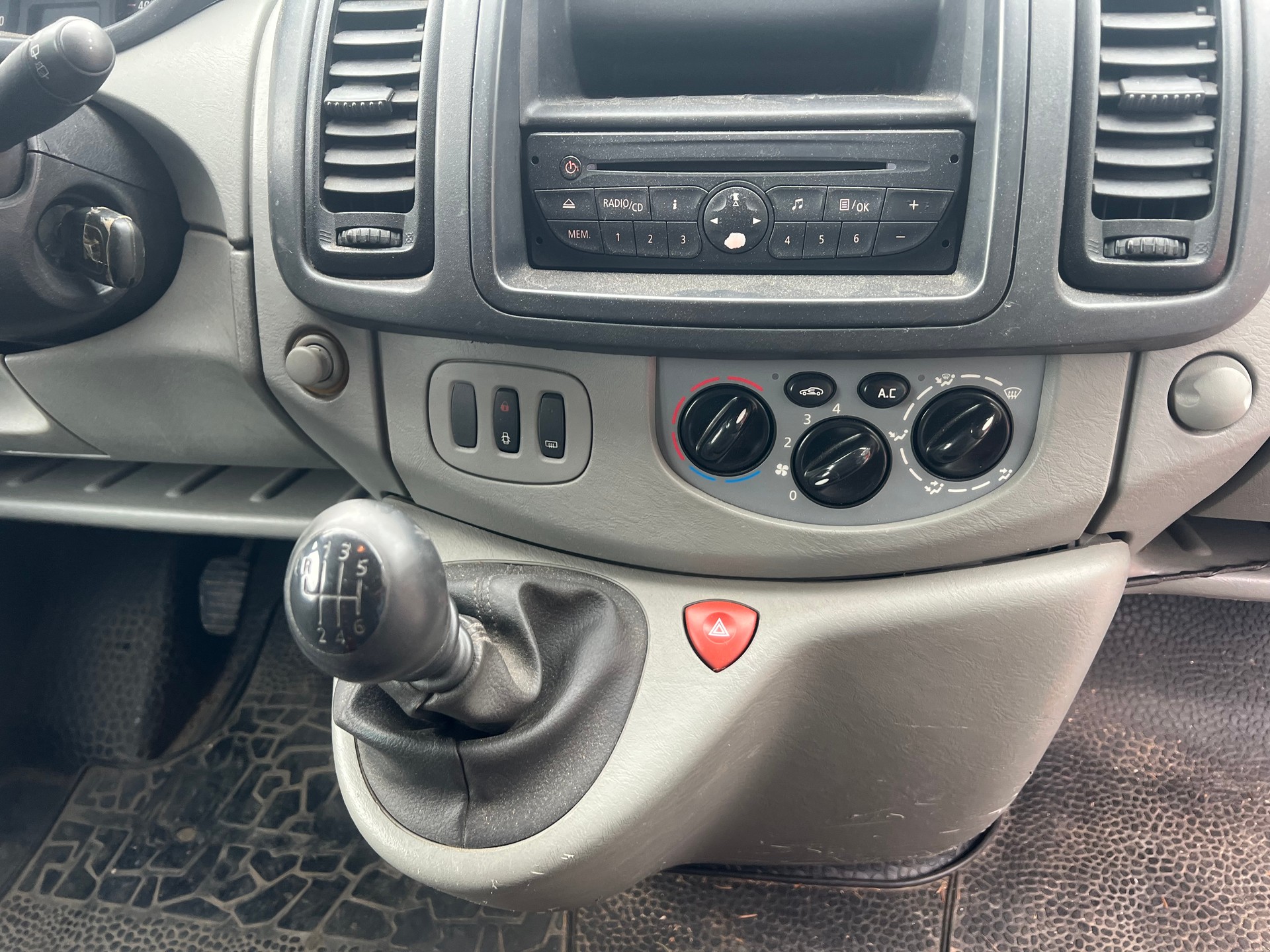 OPEL Vivaro 2.0 CDTI ecoFLEX 2.9t L2H1-image-6