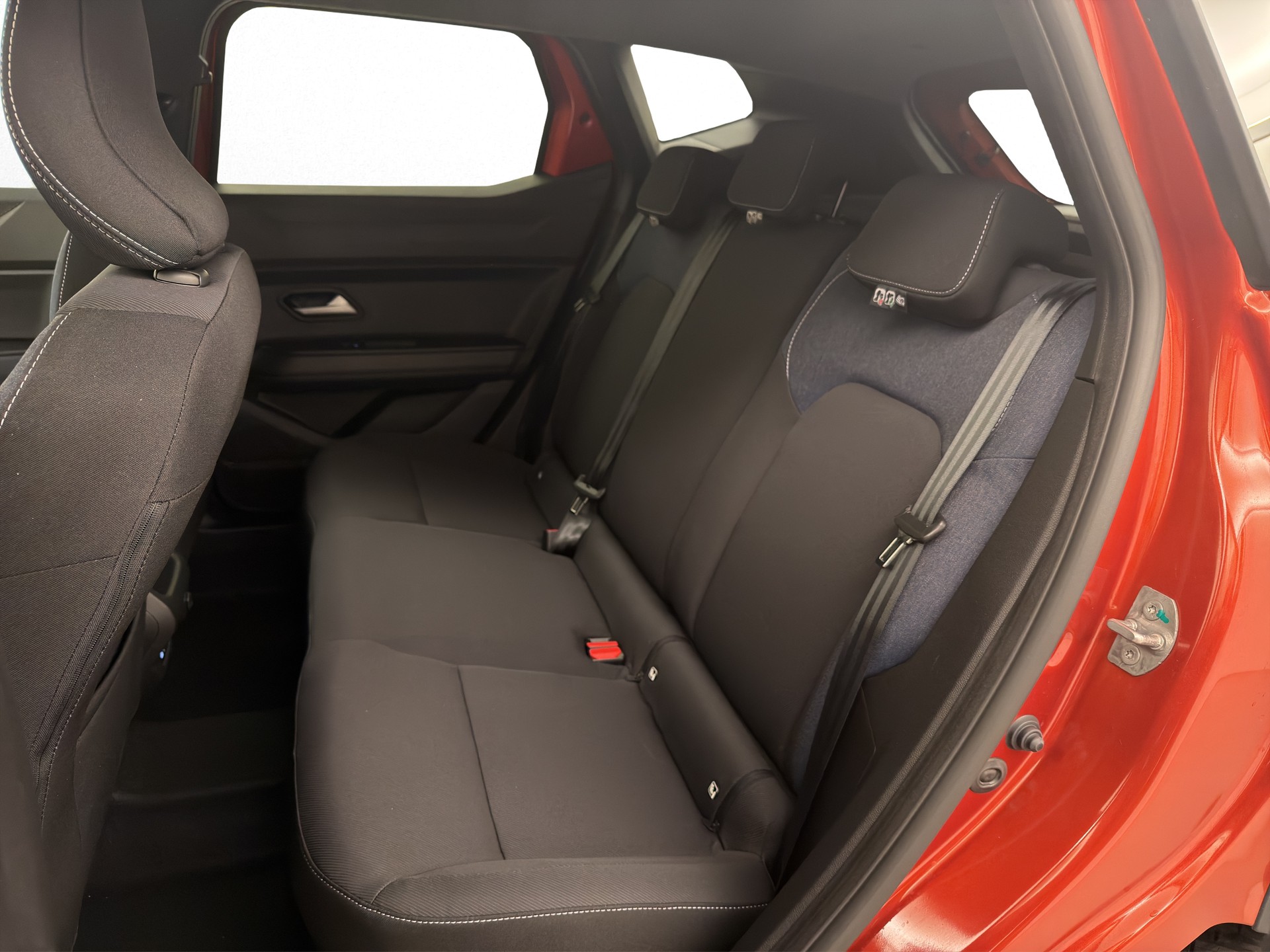 DACIA Duster 1.2 TCe Journey 4WD-image-11
