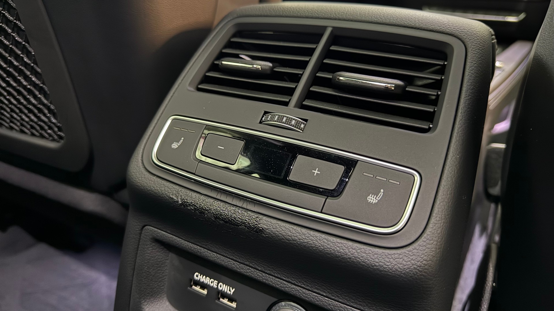 AUDI RS4 Avant 2.9 V6 TFSI quattro T-Tronic-image-5