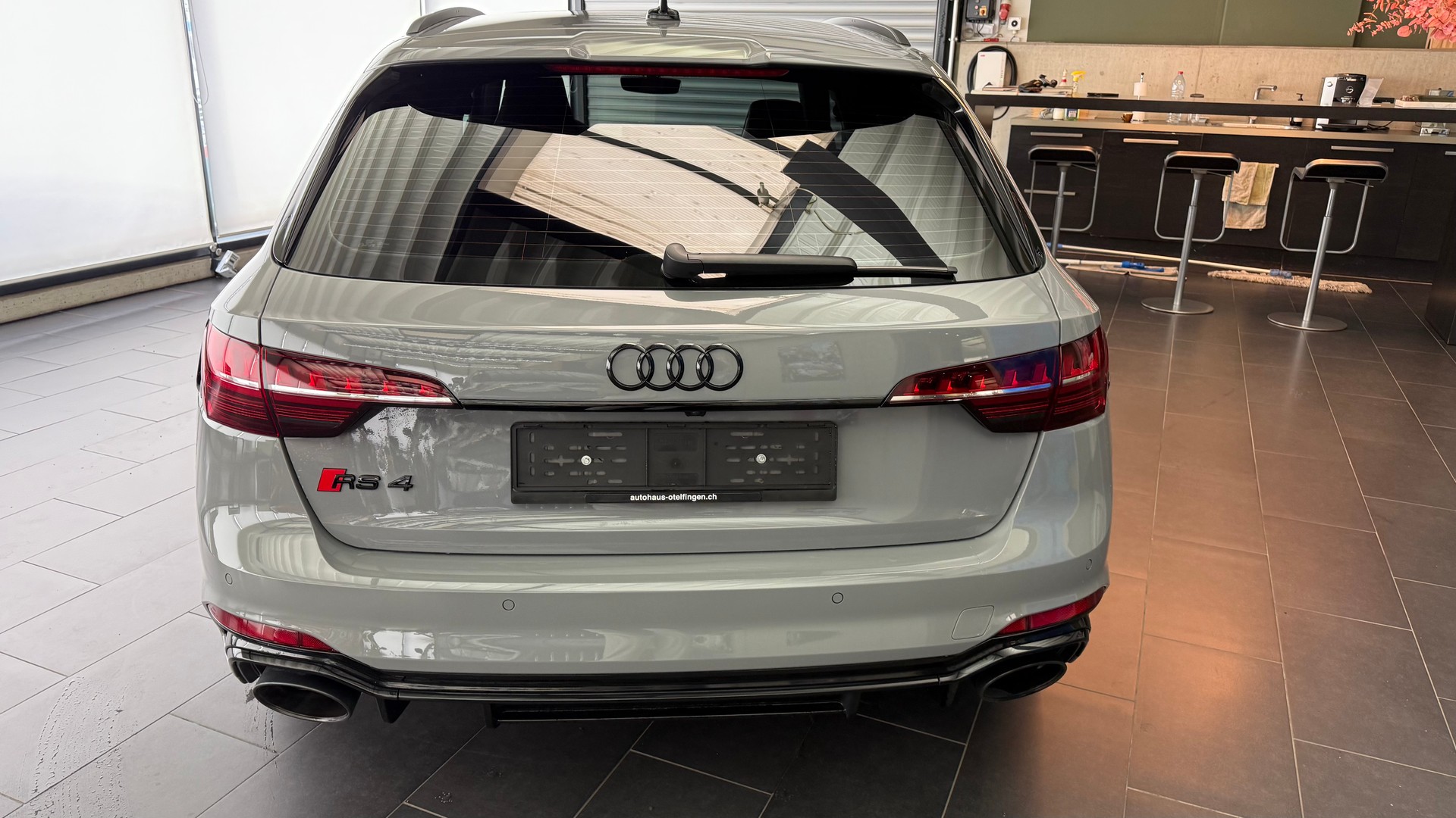 AUDI RS4 Avant 2.9 V6 TFSI quattro T-Tronic-image-7