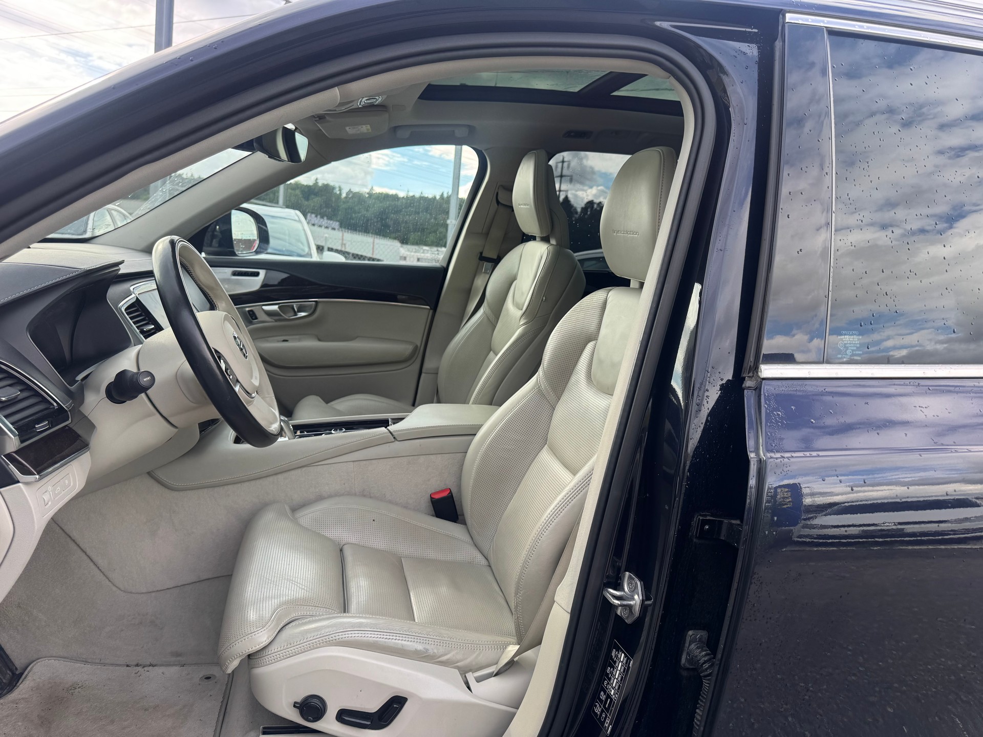 VOLVO XC90 T8 AWD Inscription Geartronic-image-9