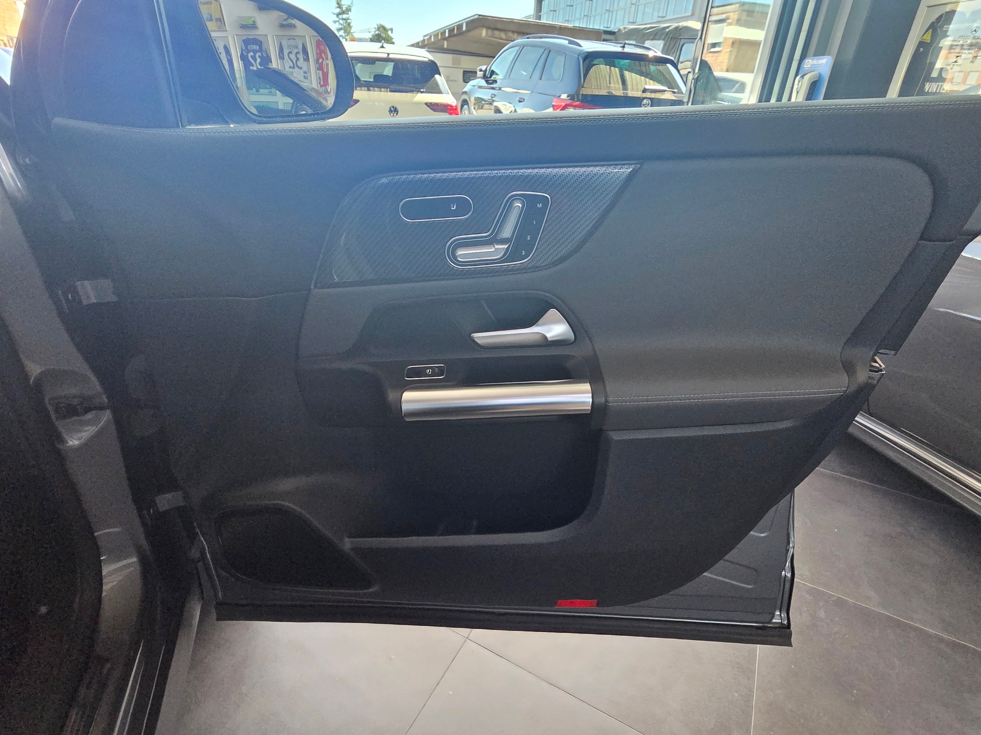 MERCEDES-BENZ GLA 35 AMG 4Matic-image-16
