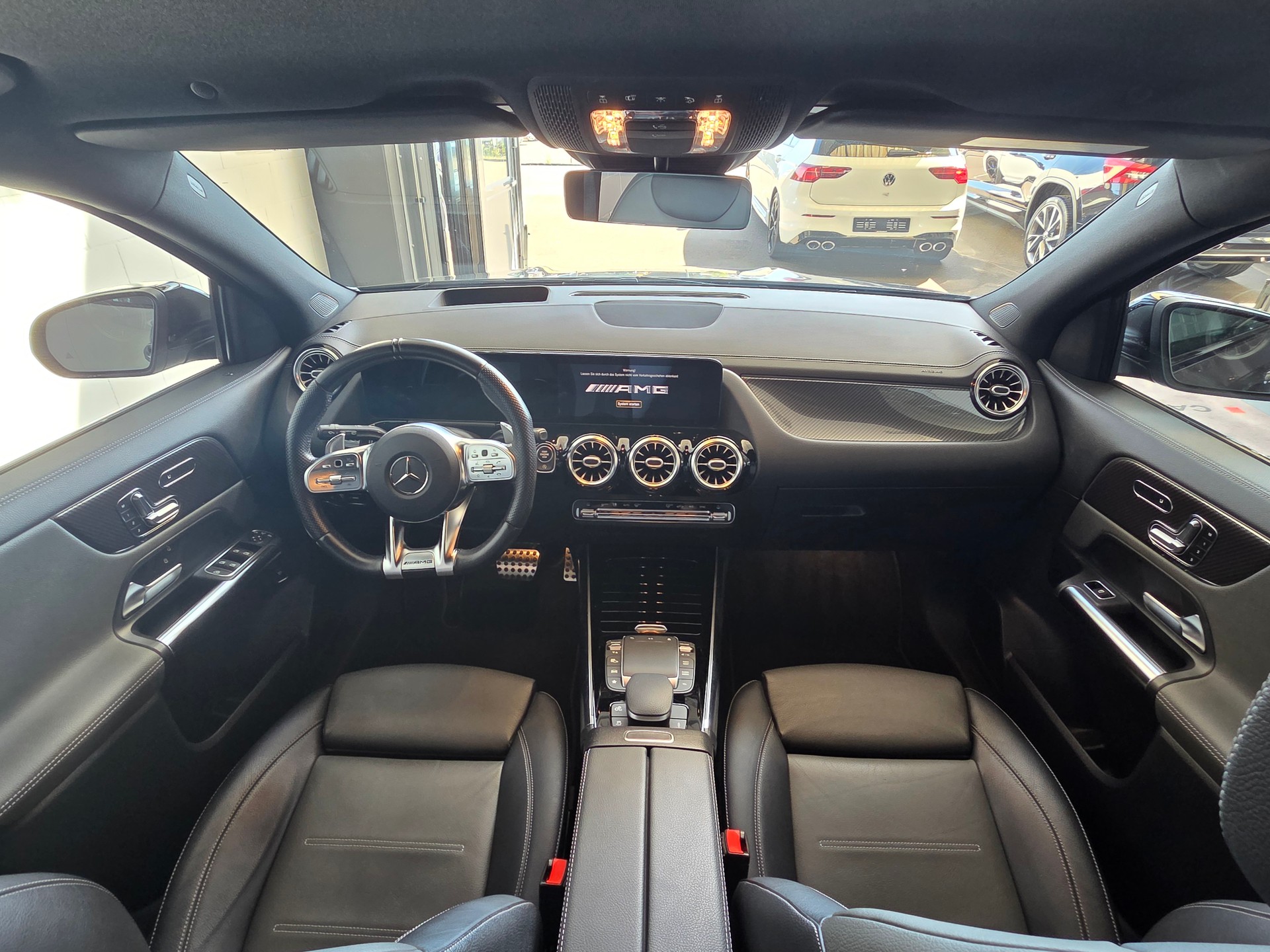 MERCEDES-BENZ GLA 35 AMG 4Matic-image-11