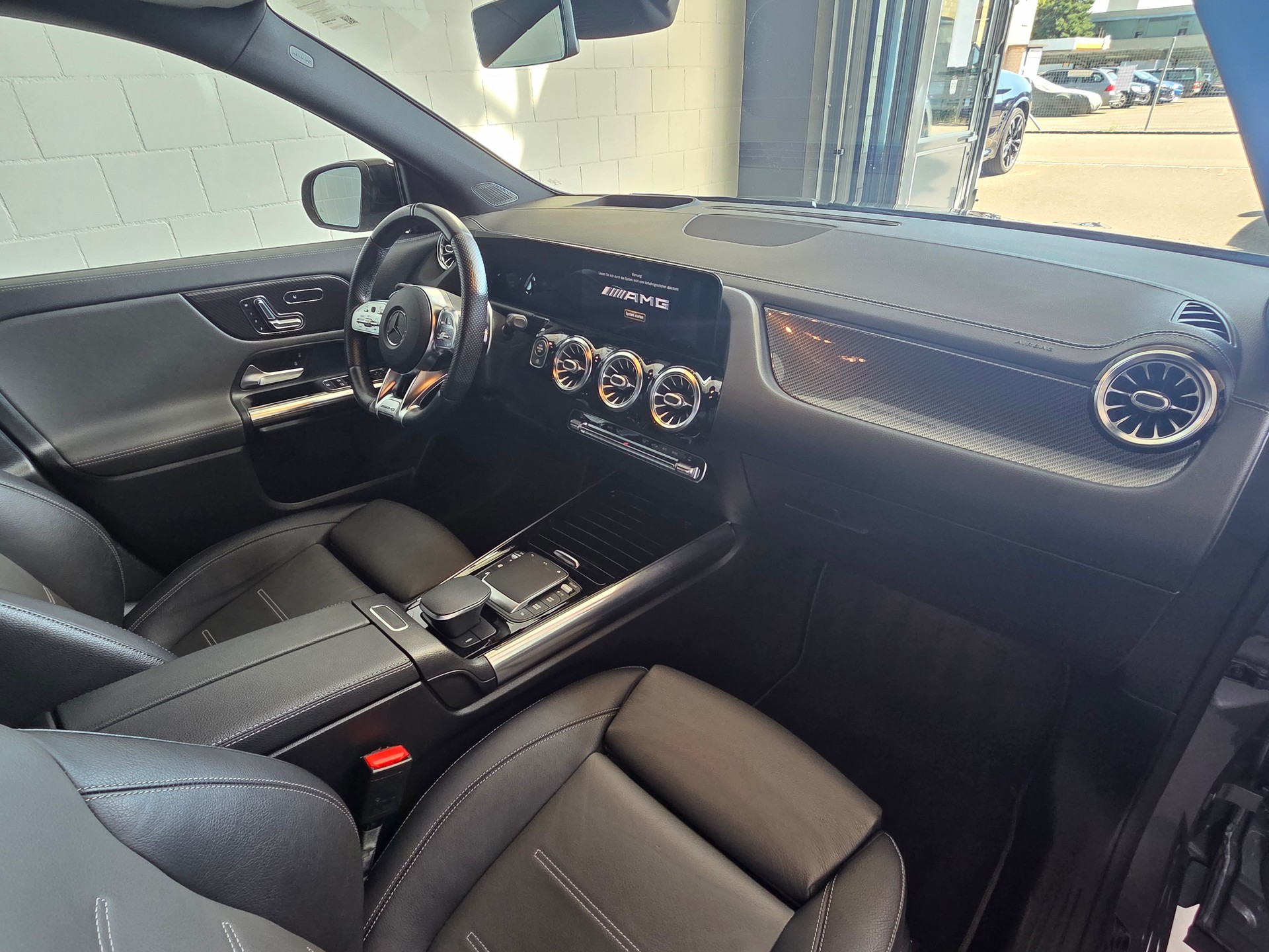 MERCEDES-BENZ GLA 35 AMG 4Matic-image-19