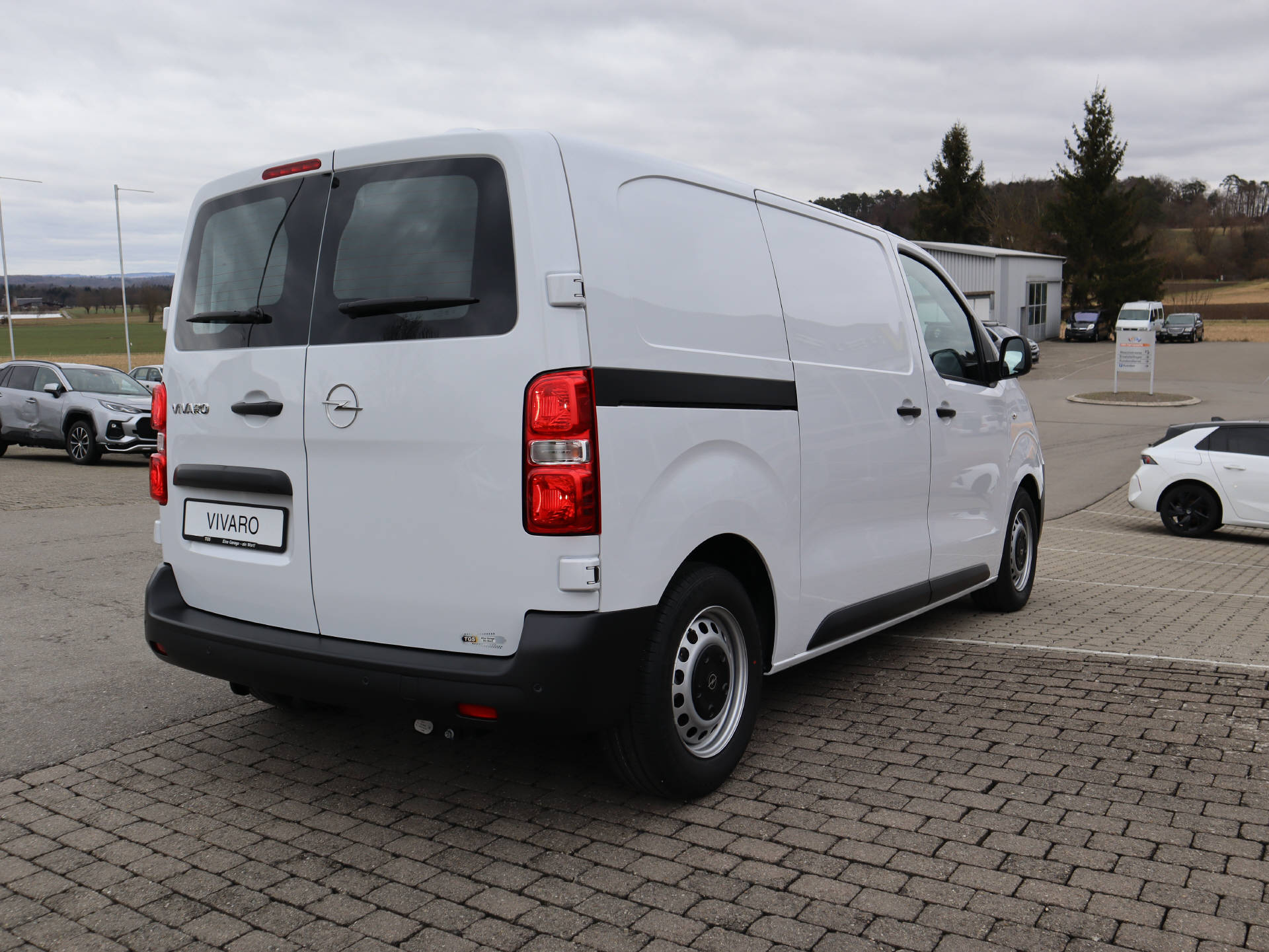 OPEL Vivaro Cargo 2.2 D 150 S/S-image-6