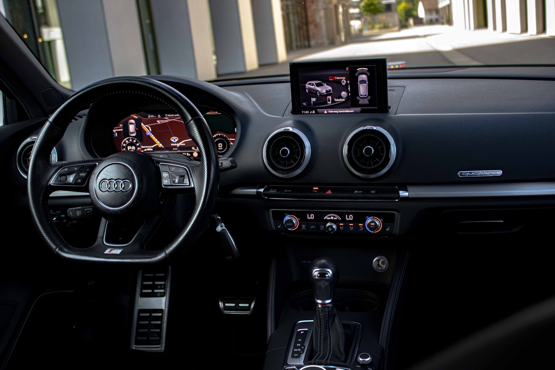 AUDI S3 Sportback 2.0 TFSI quattro S-tronic-image-10