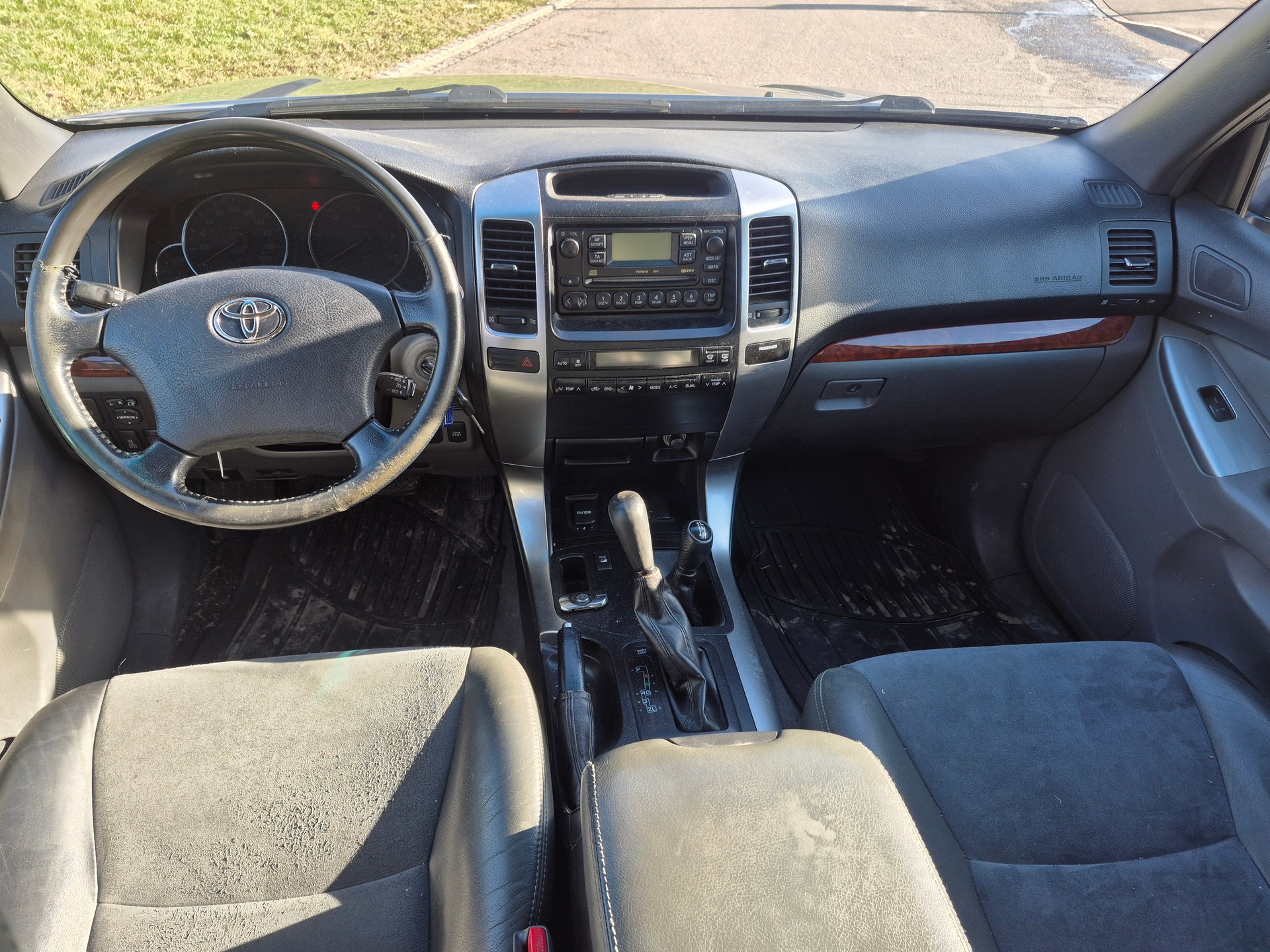 TOYOTA Land Cruiser 3.0 TD Linea Sol Executive-image-8