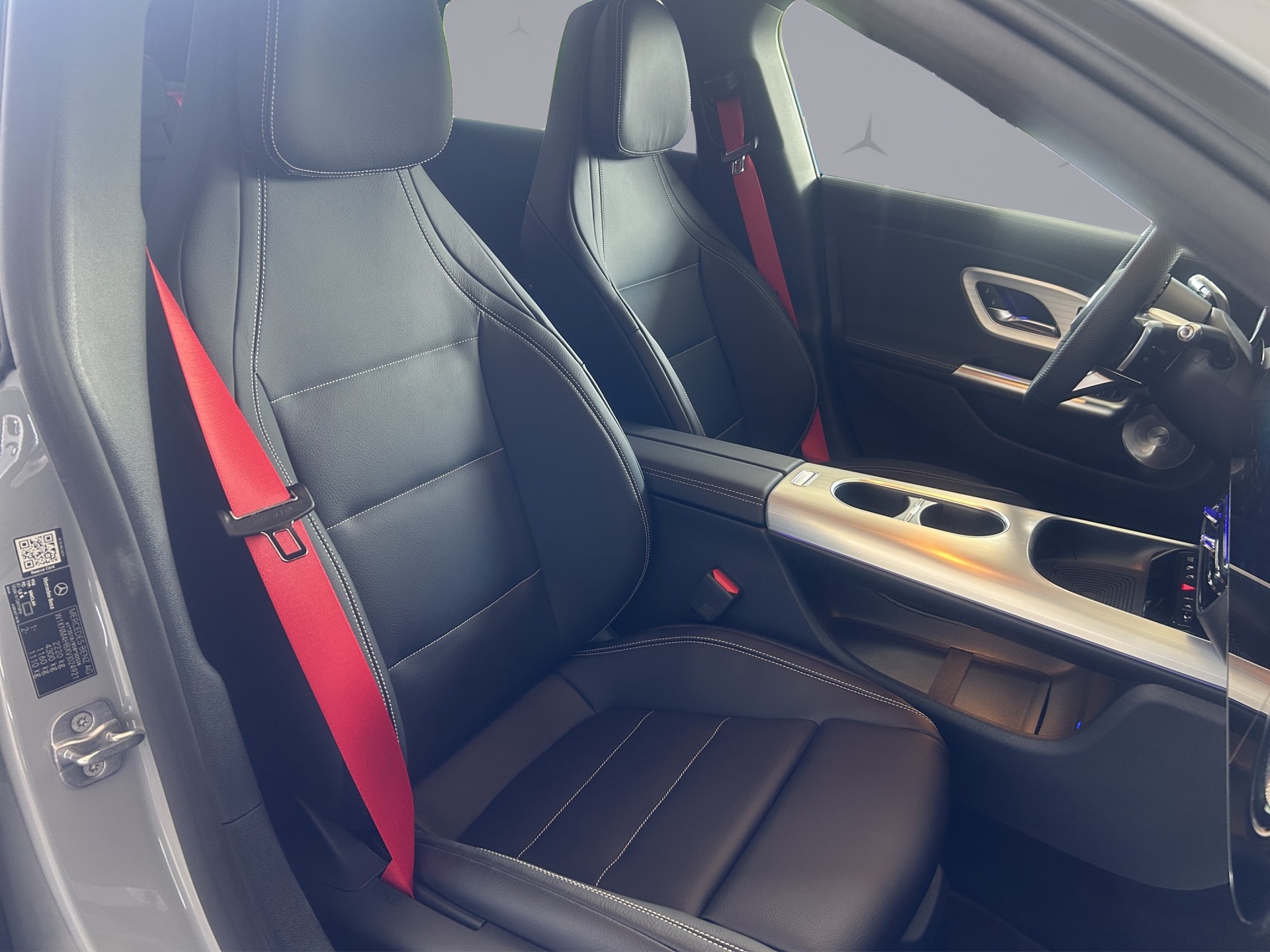 MERCEDES-BENZ CLA 220 4-Matic Shooting Brake-image-15