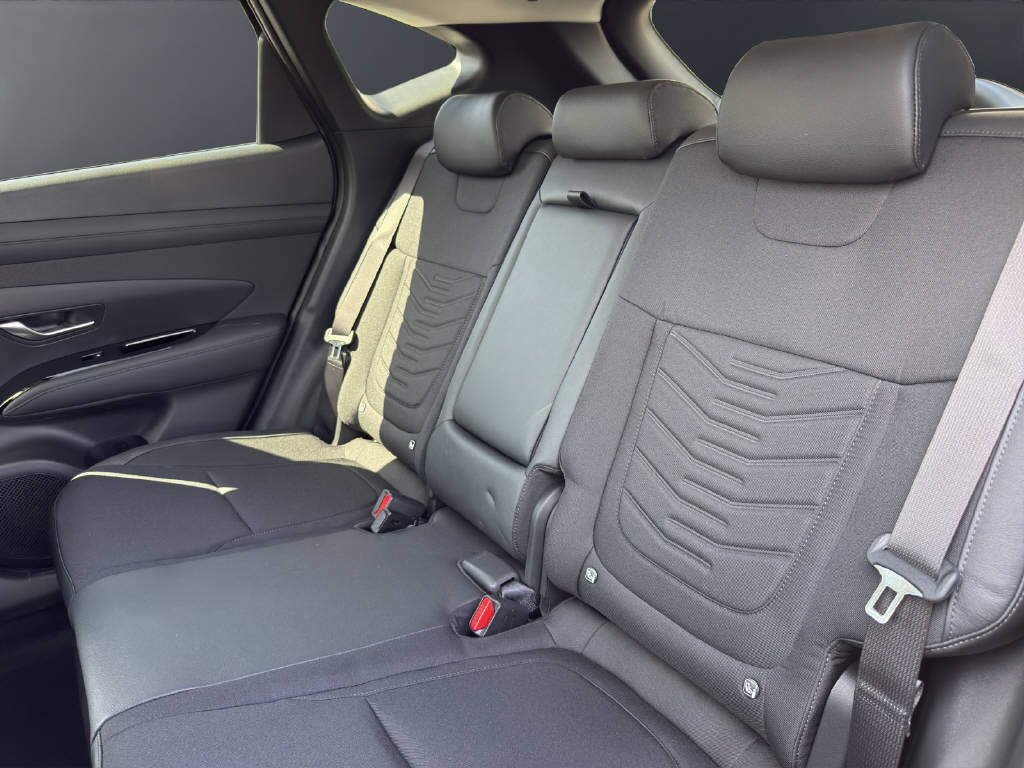 HYUNDAI Tucson 1.6 T-GDi HEV Amplia 4WD-image-10