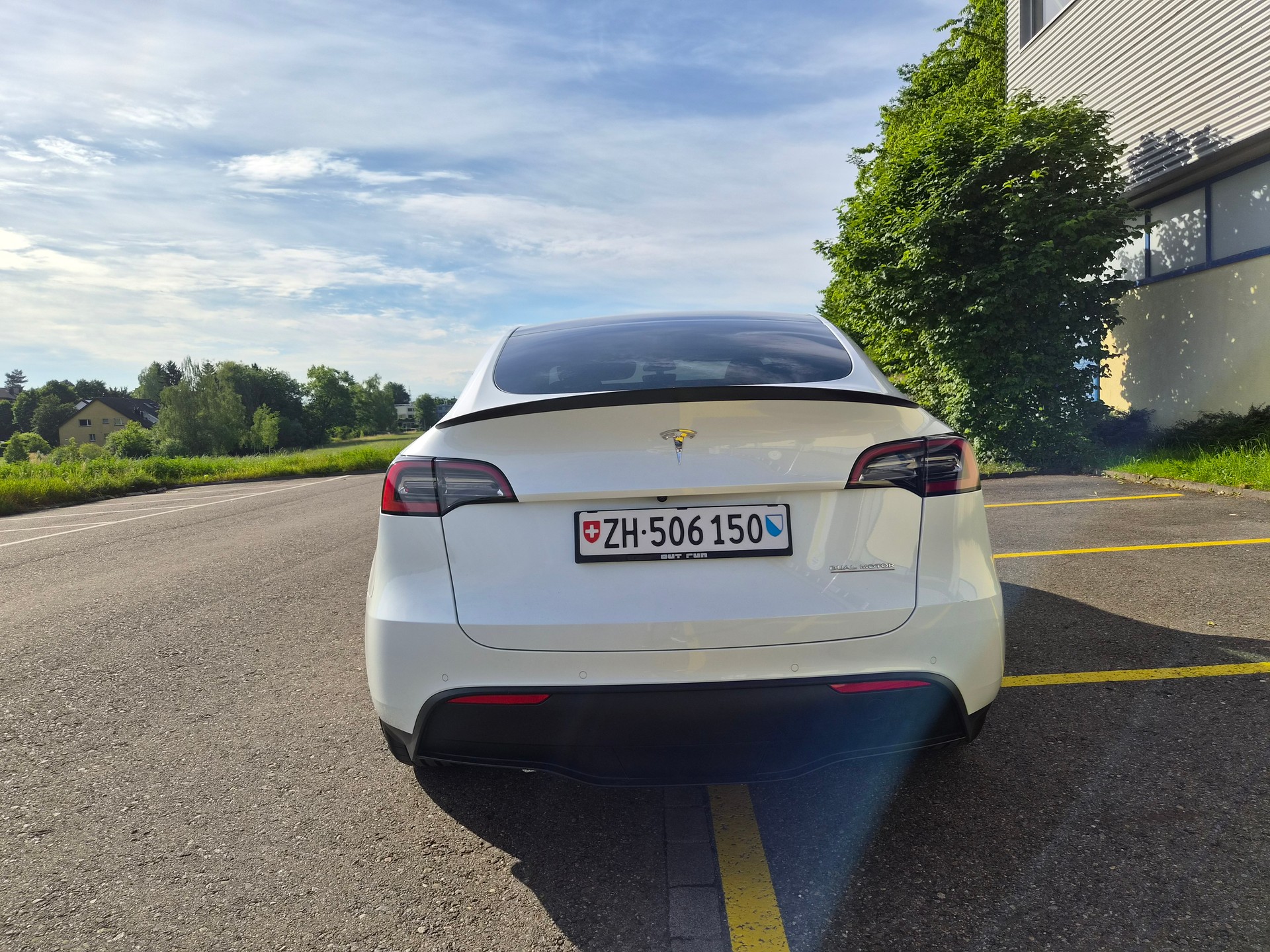 TESLA Model Y Performance AMD Ryzen-image-3