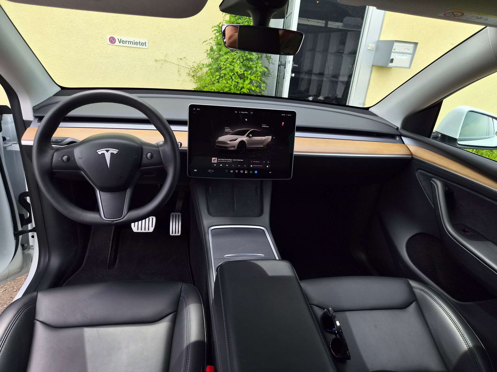 TESLA Model Y Performance AMD Ryzen-image-8