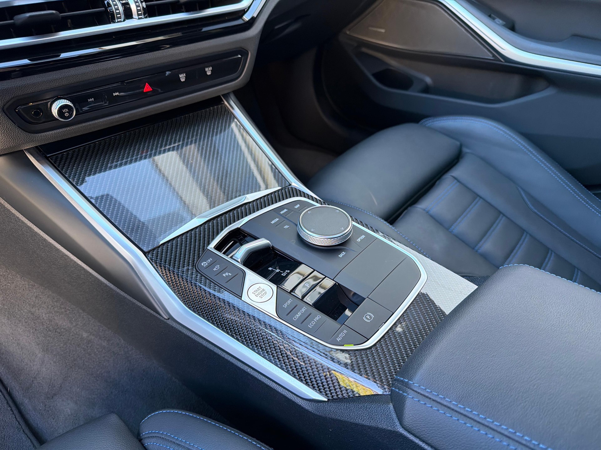 BMW M340d xDrive Touring-image-16