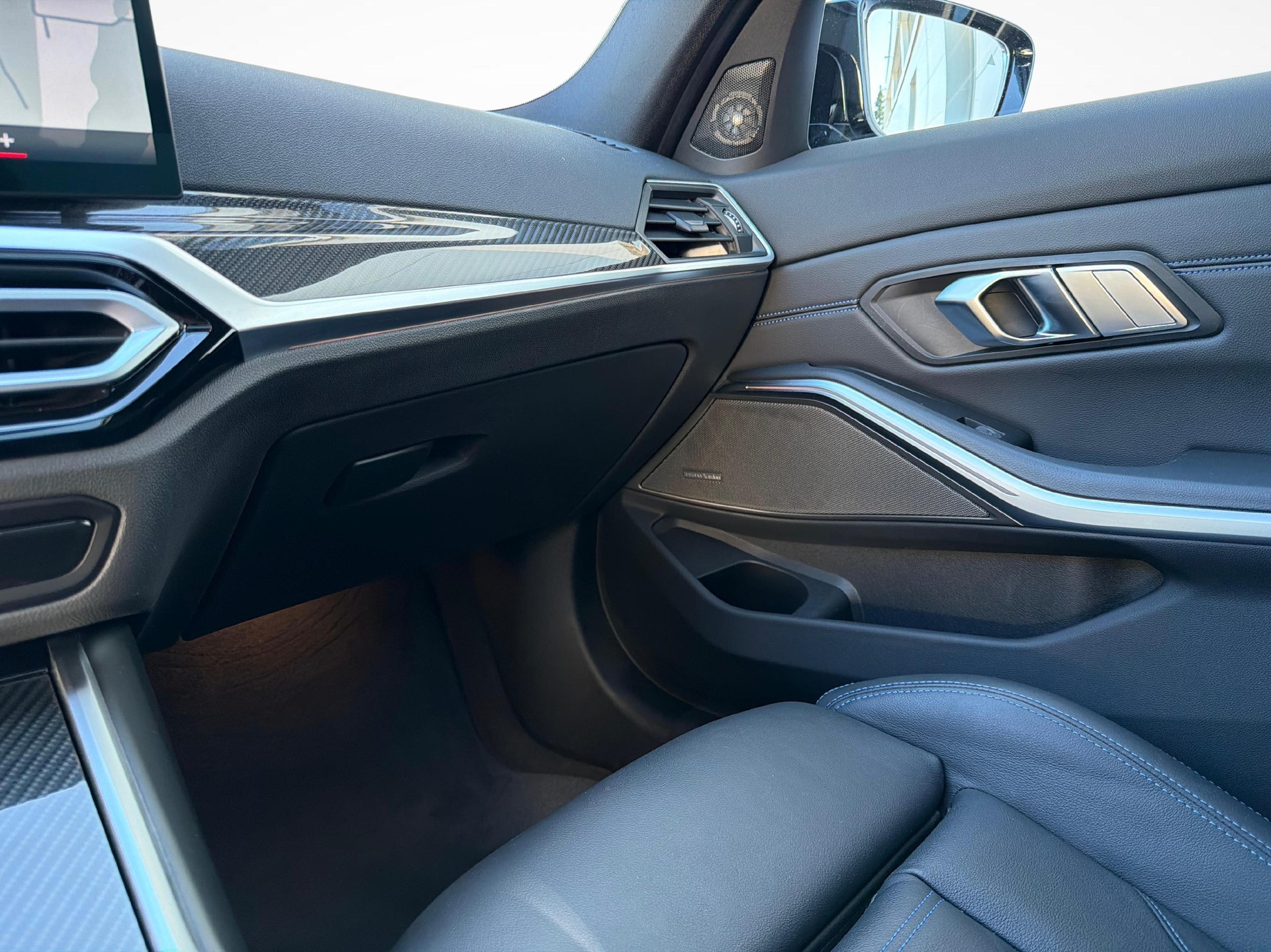 BMW M340d xDrive Touring-image-17
