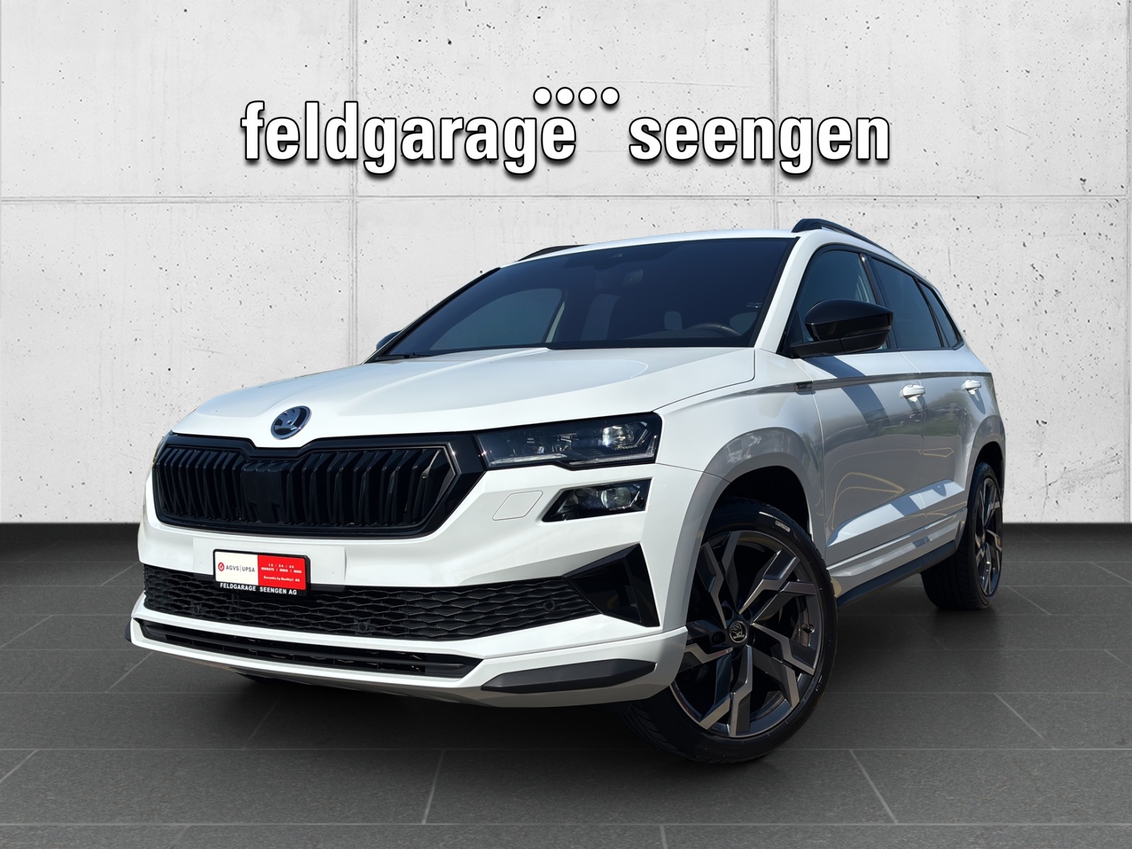 SKODA New Karoq 2.0 TDI CR Sport Line 4x4 DSG mit AHK & Standheizung-image-0