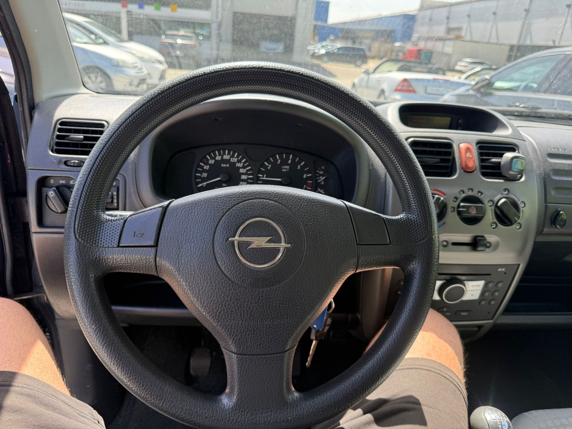 OPEL Agila 1.2 TP Cosmo-image-11