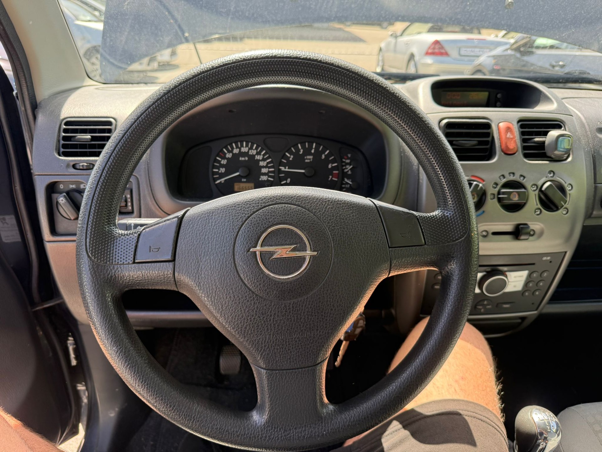 OPEL Agila 1.2 TP Cosmo-image-24