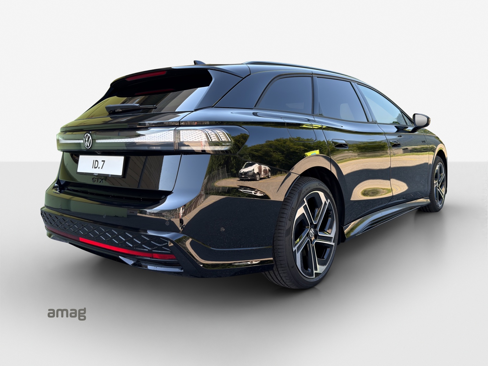 VW ID.7 Tourer GTX 86 kWh GTX 4 Motion-image-4